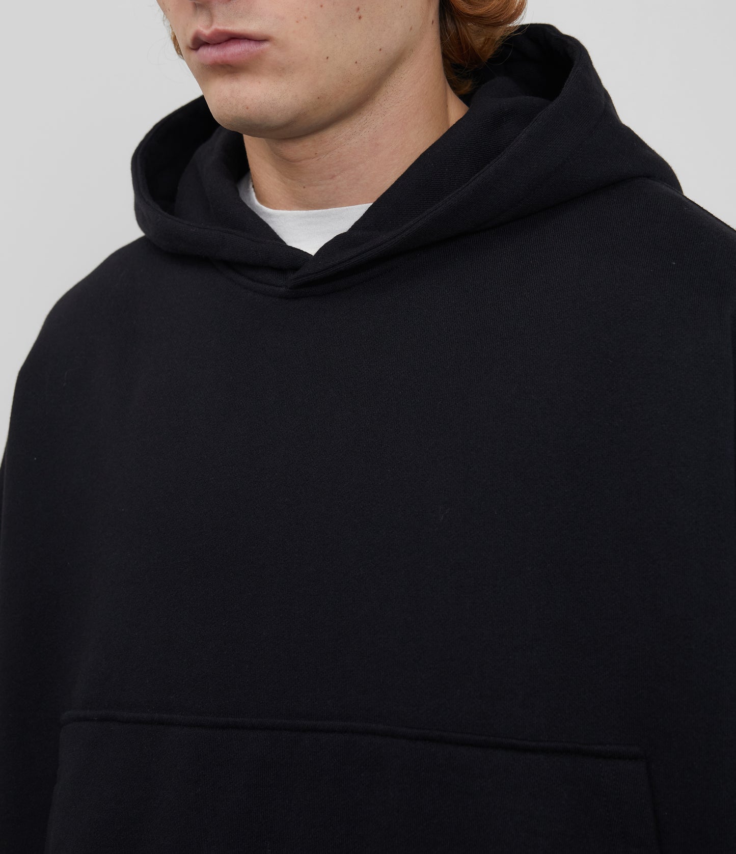 HEAVYWEIGHT CROPPED HOODIE