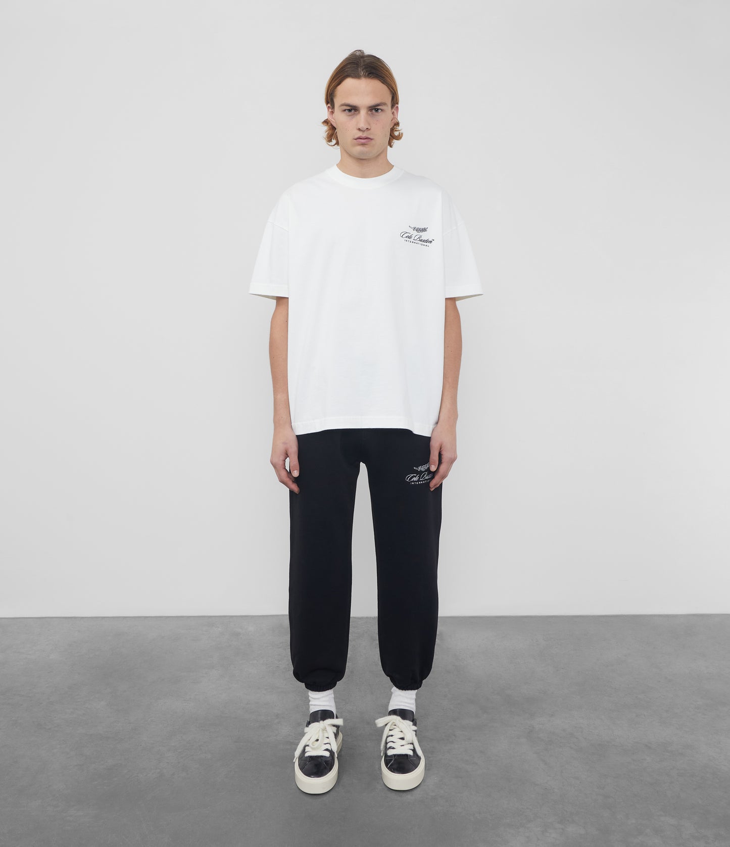INTERNATIONAL T-SHIRT