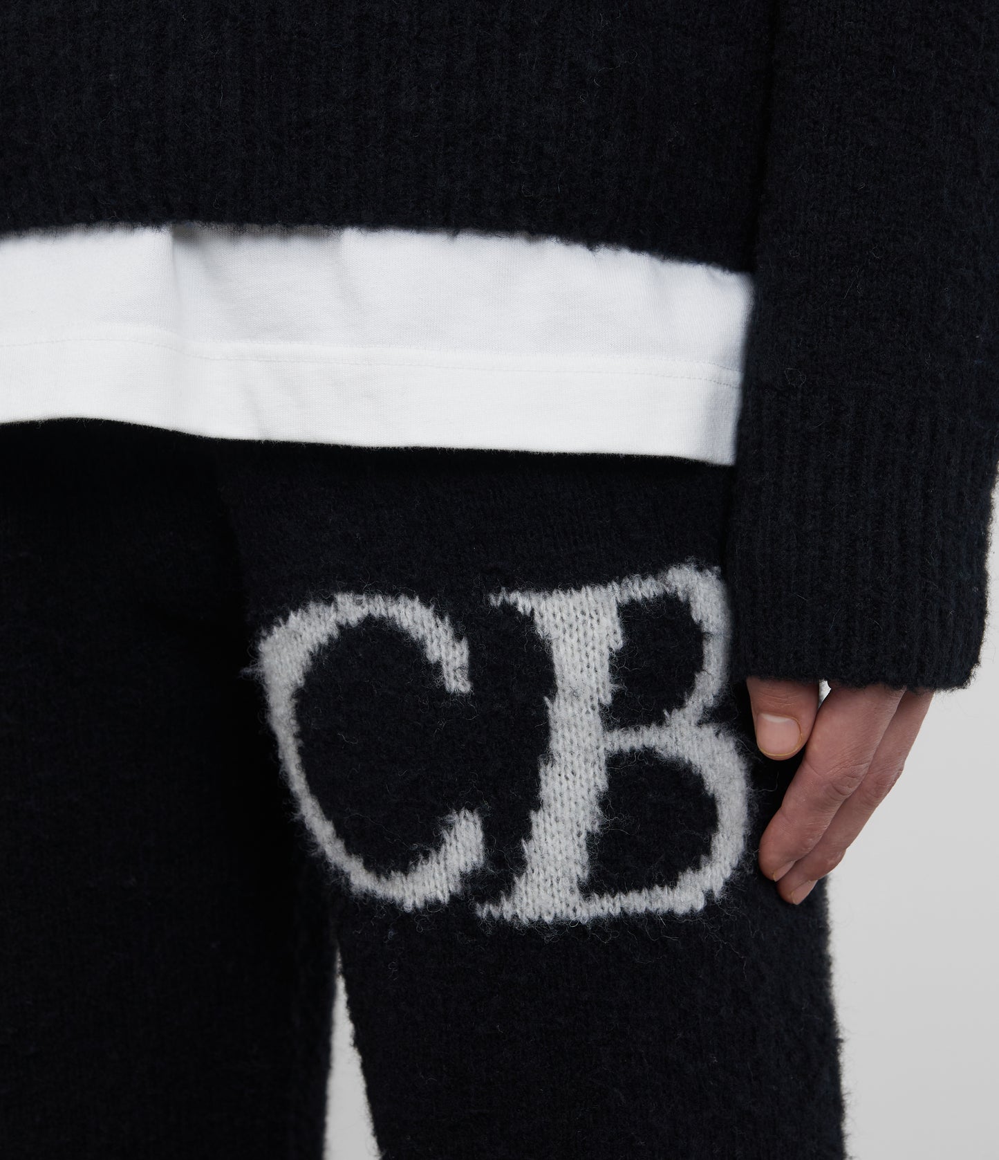 CB LOGO KNIT PANTS