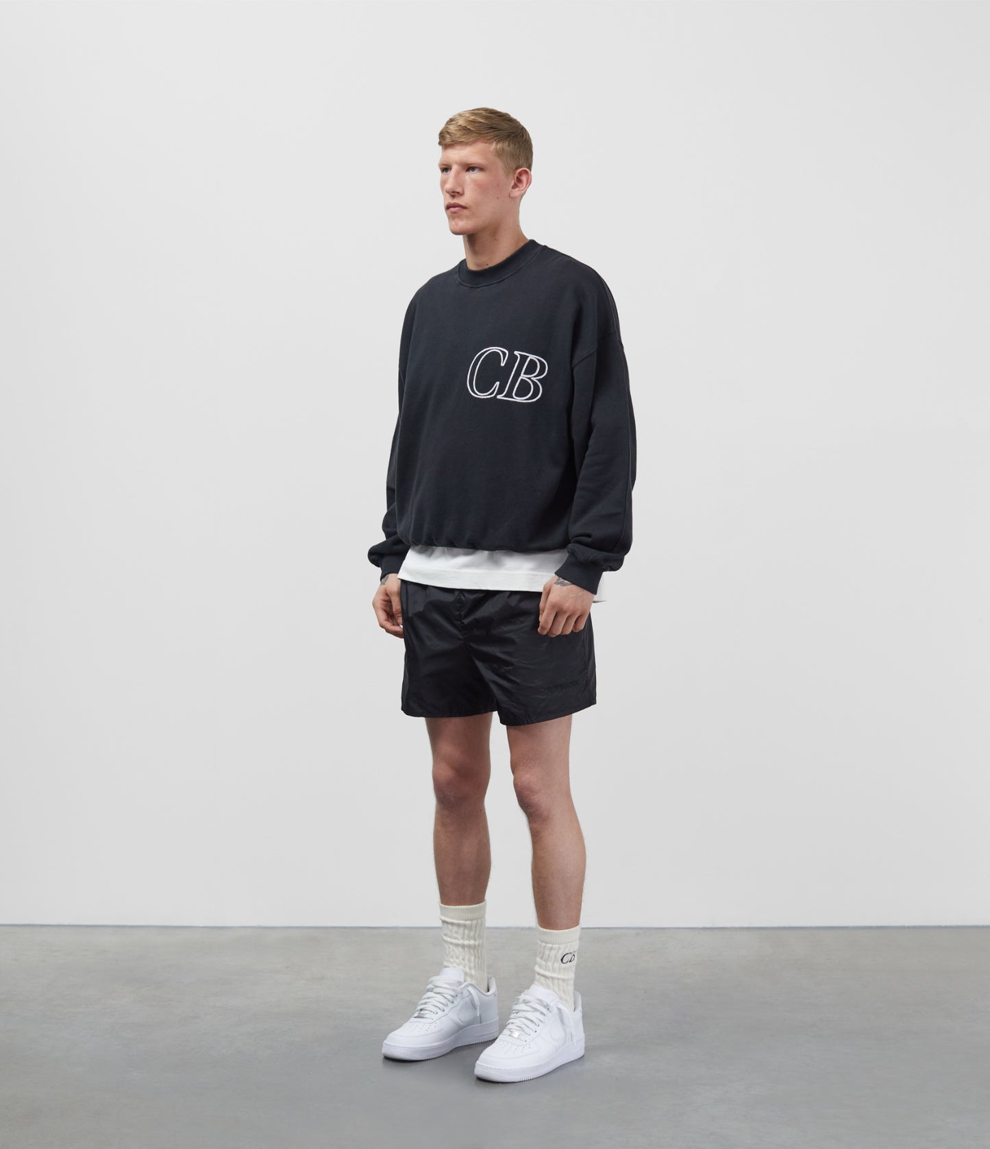 CB ITALIC OUTLINE SWEATSHIRT