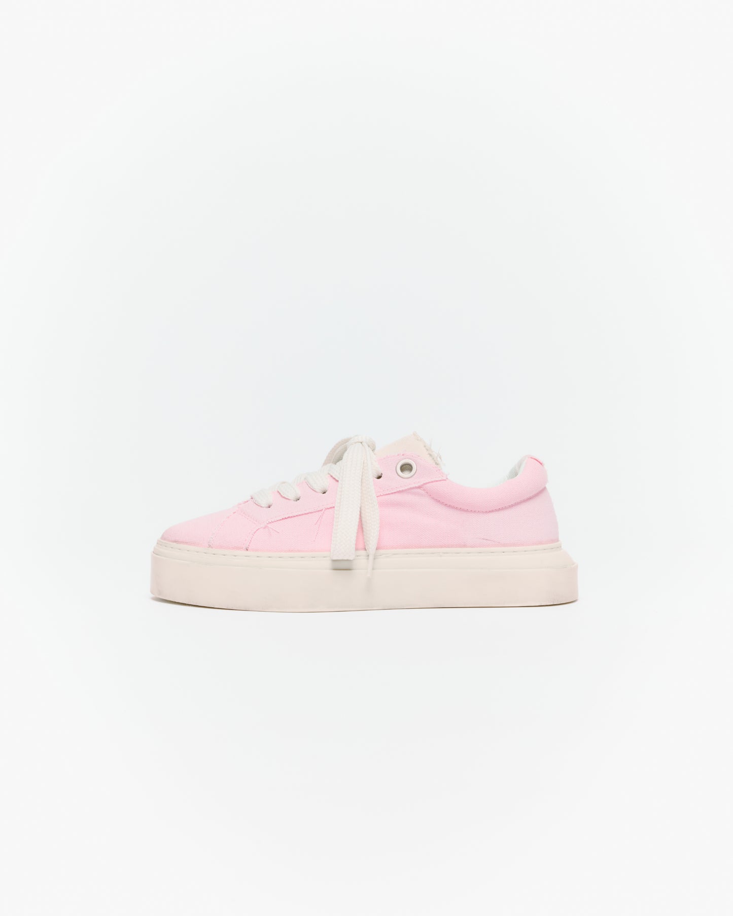 THE VINTAGE WILSON SNEAKER