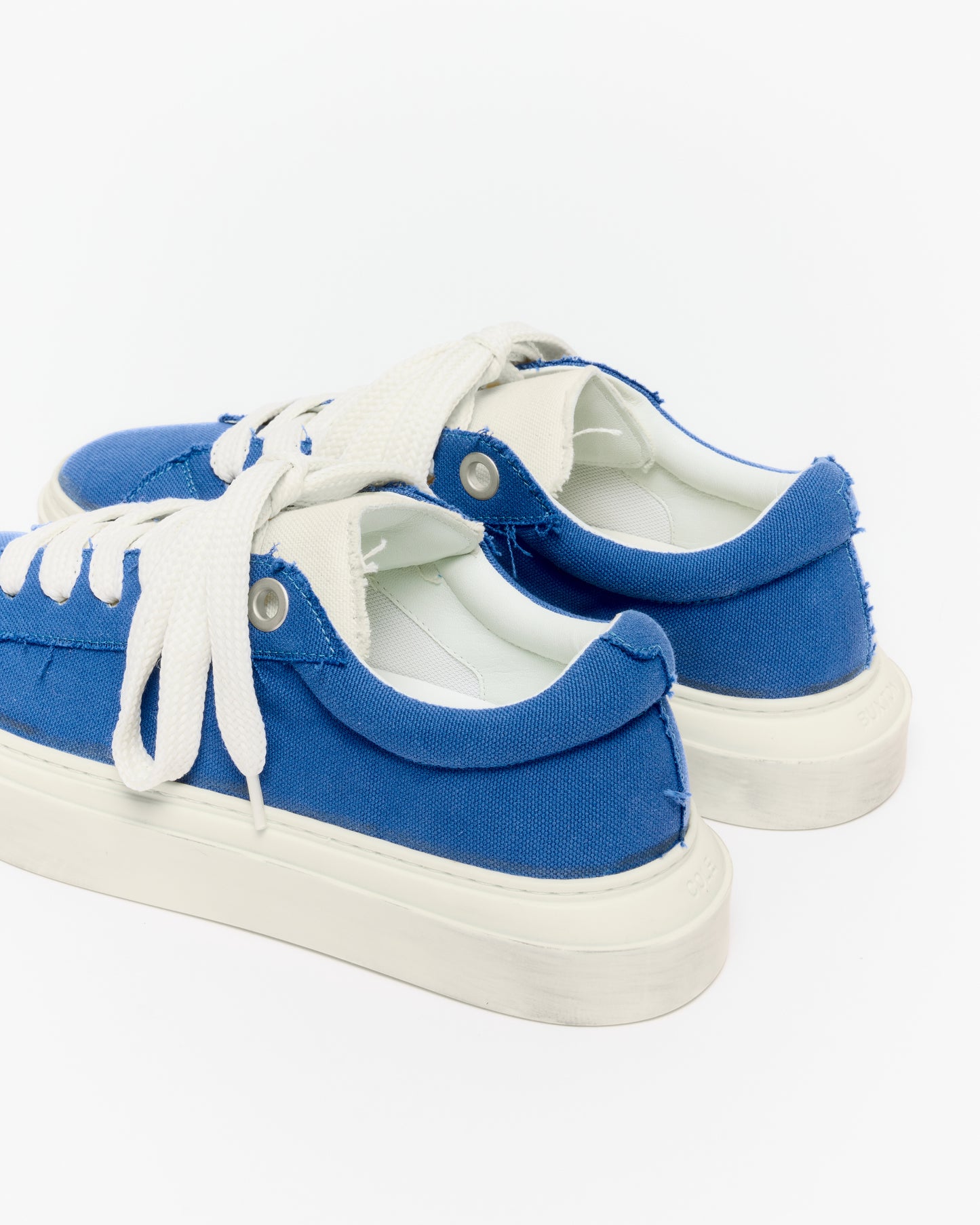 THE VINTAGE WILSON SNEAKER
