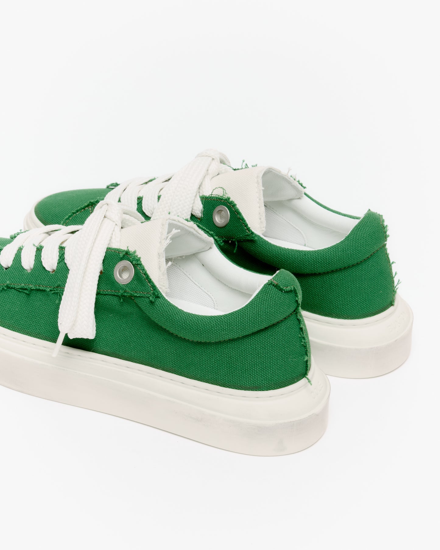 THE VINTAGE WILSON SNEAKER