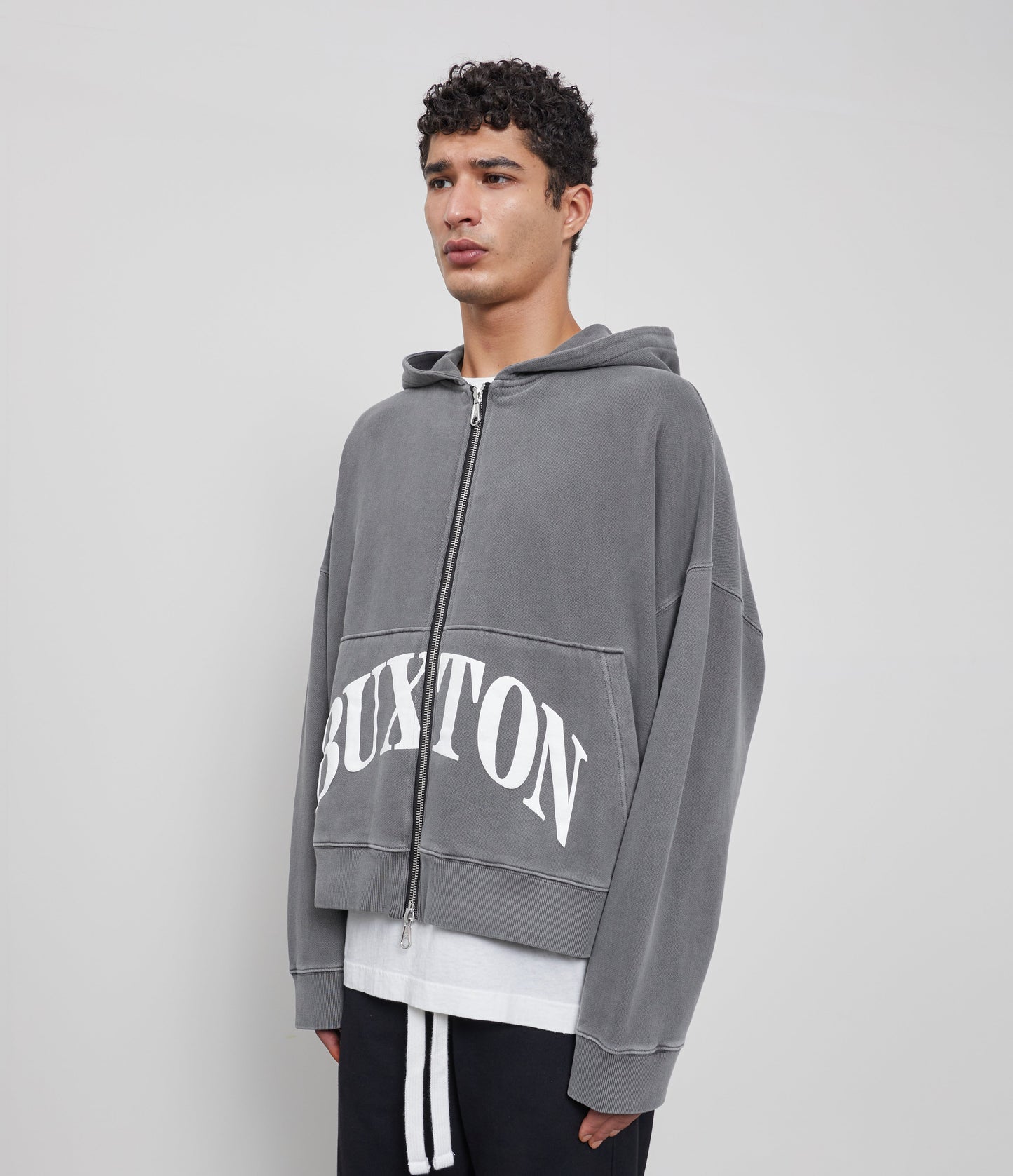 CB CROPPED LOGO ZIP HOODIE