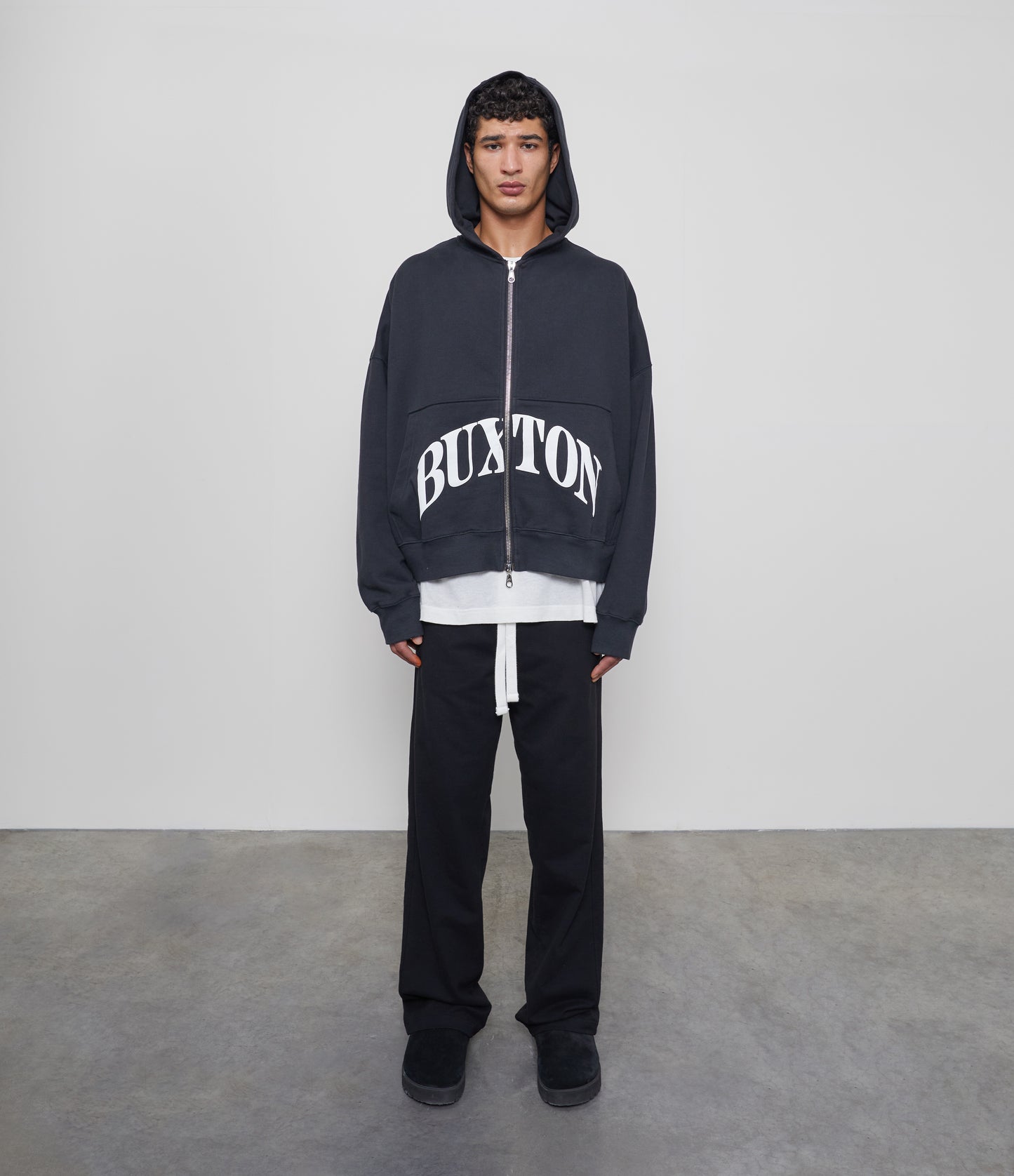 CB CROPPED LOGO ZIP HOODIE