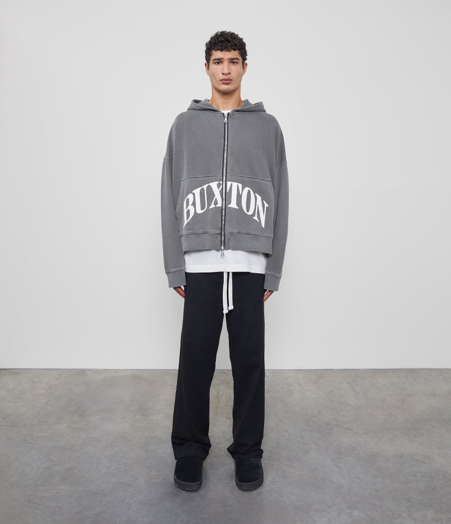 CB CROPPED LOGO ZIP HOODIE