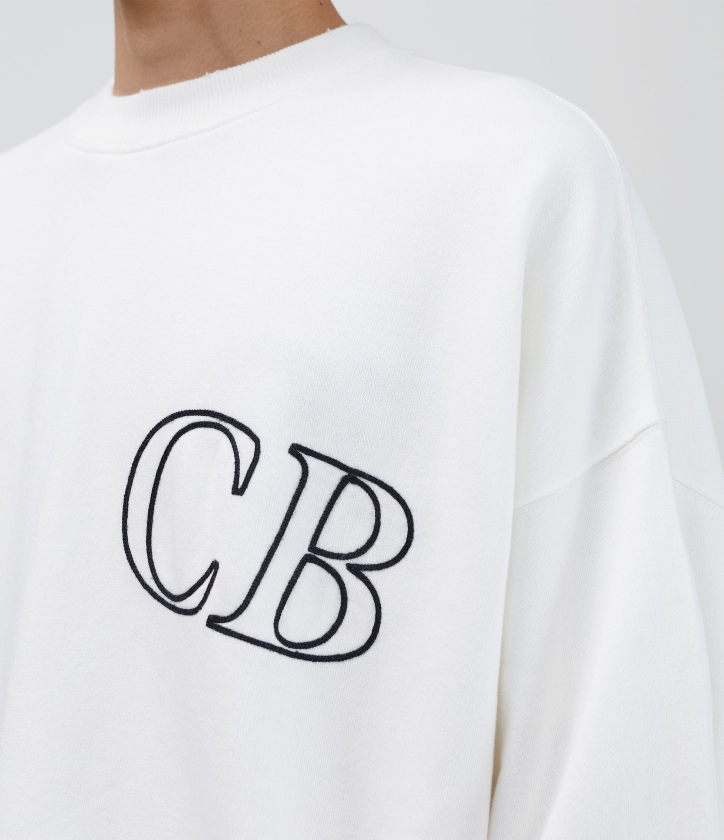 CB ITALIC OUTLINE SWEATSHIRT