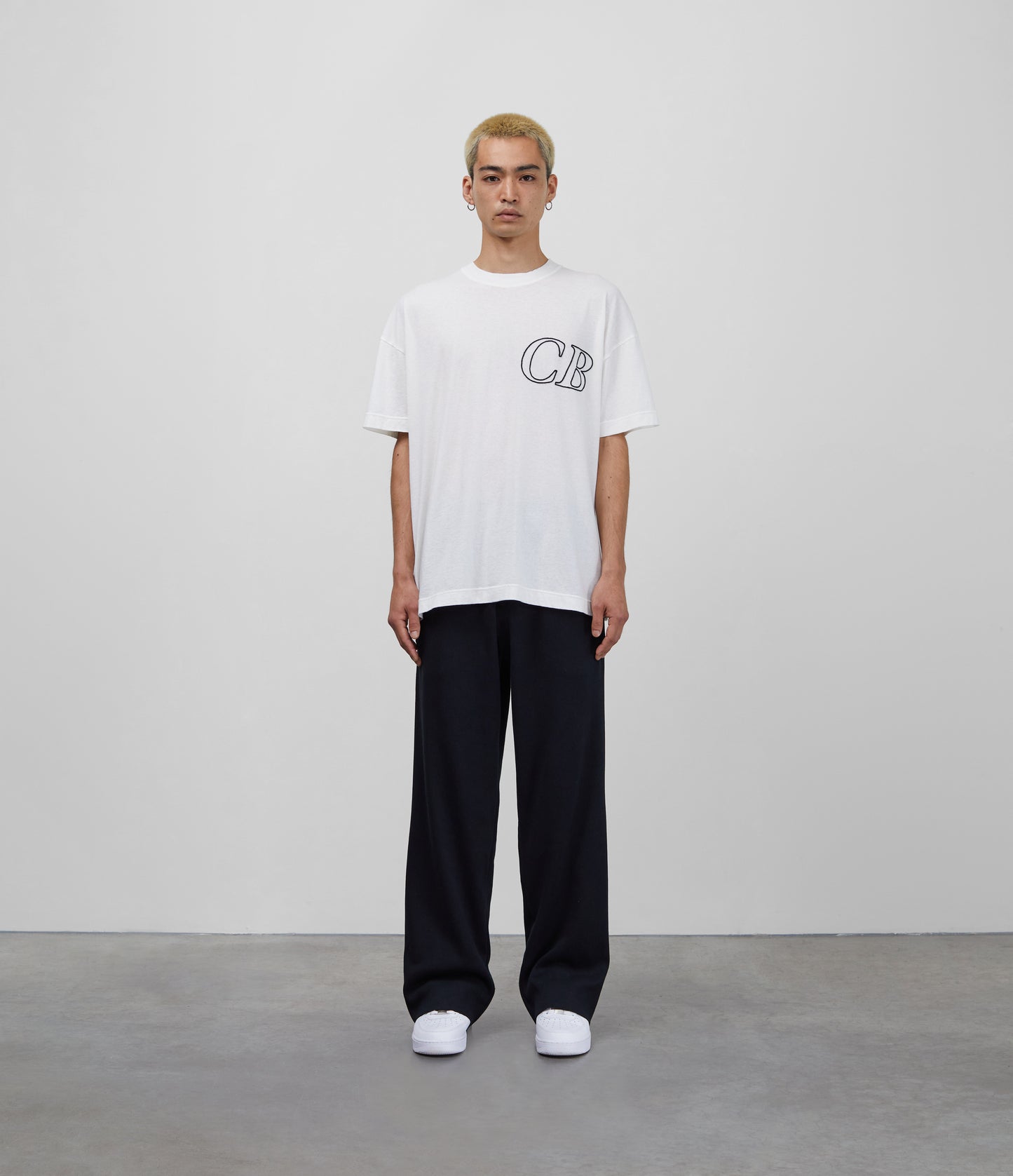CB ITALIC OUTLINE T-SHIRT