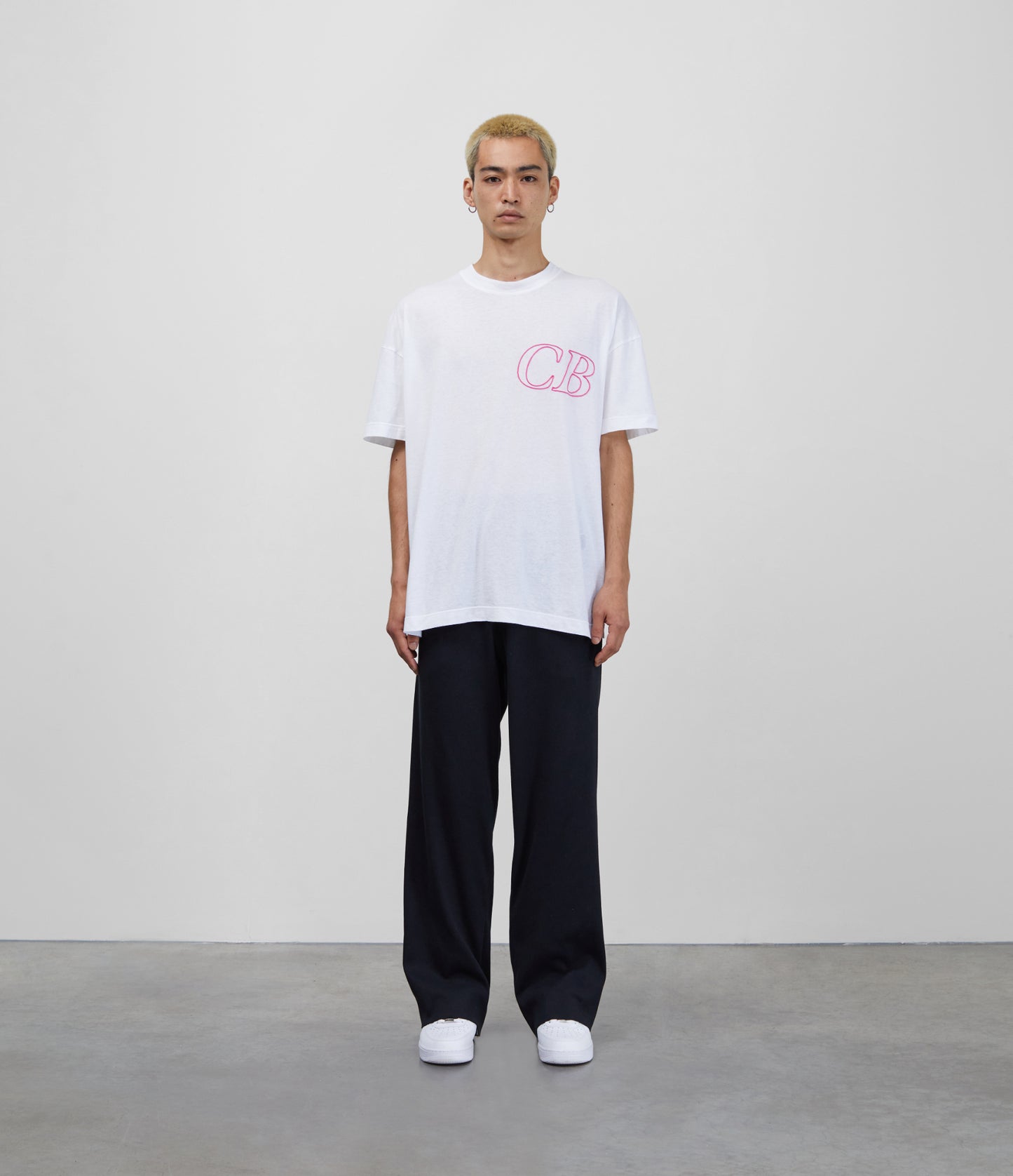 CB ITALIC OUTLINE T-SHIRT