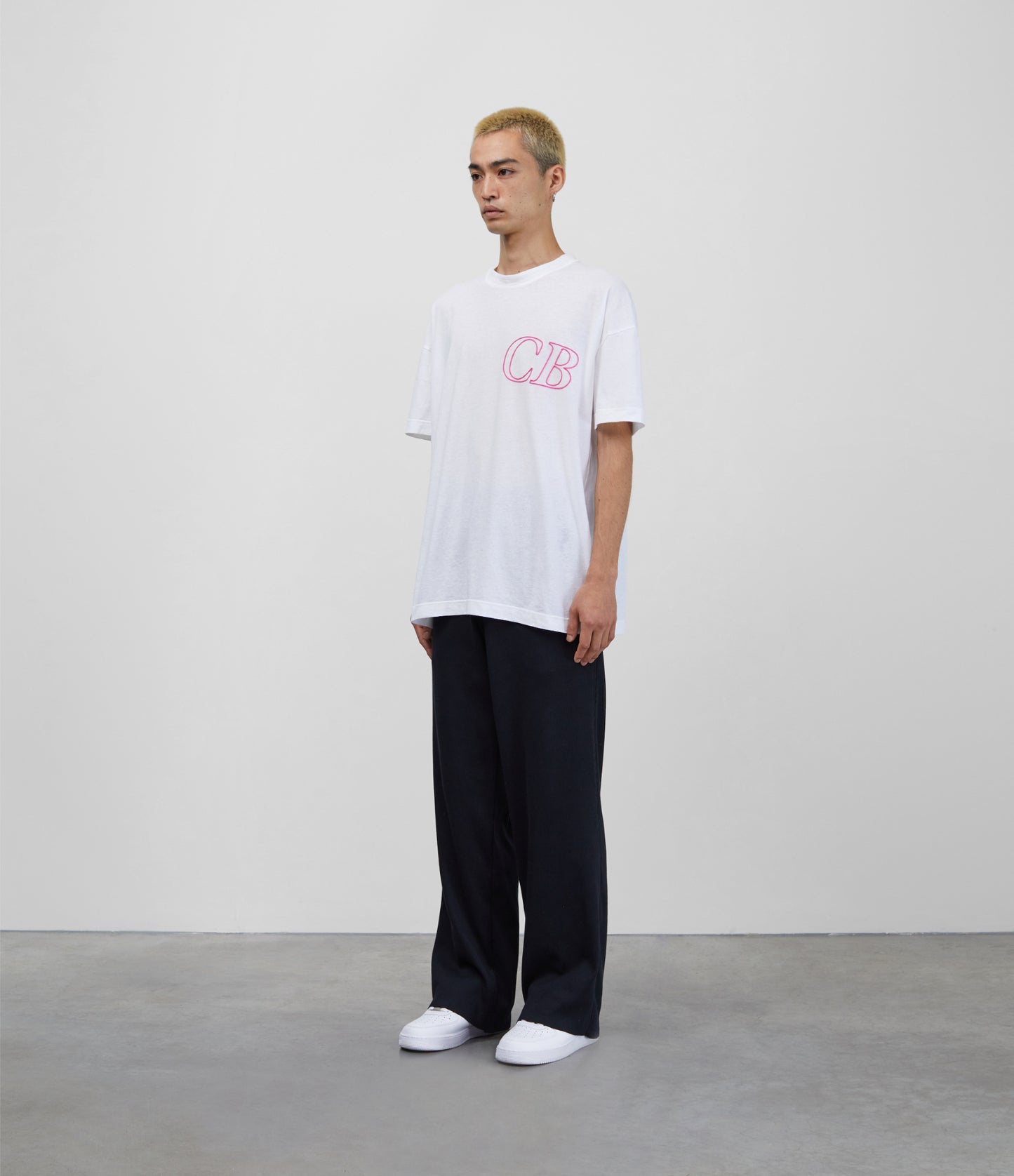 CB ITALIC OUTLINE T-SHIRT
