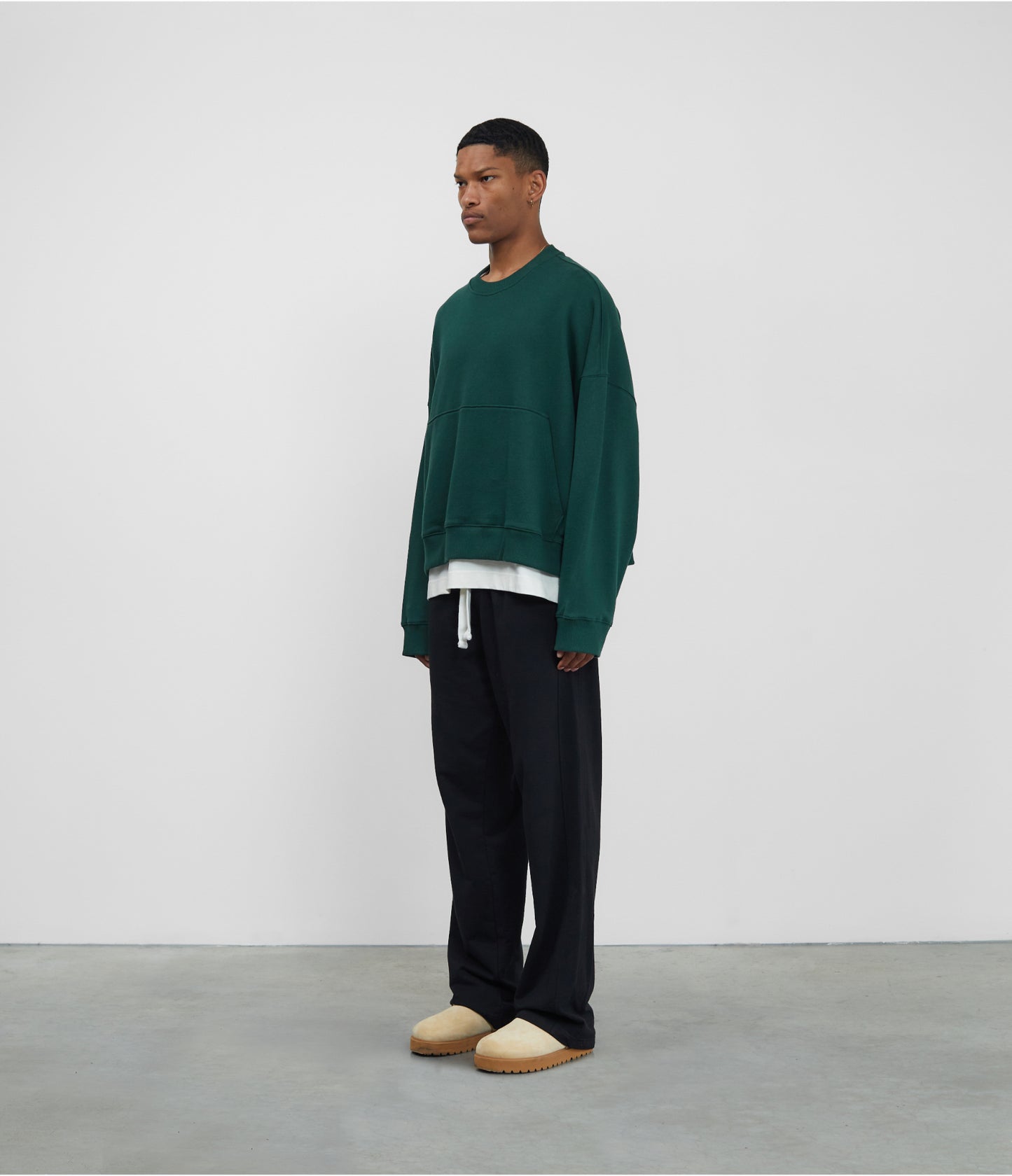 CB CROPPED SWEATSHIRT