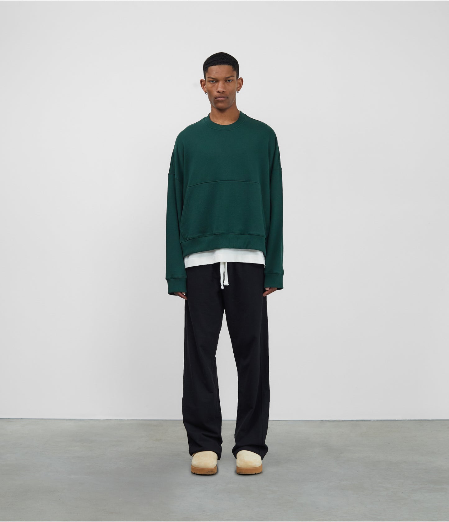 CB CROPPED SWEATSHIRT