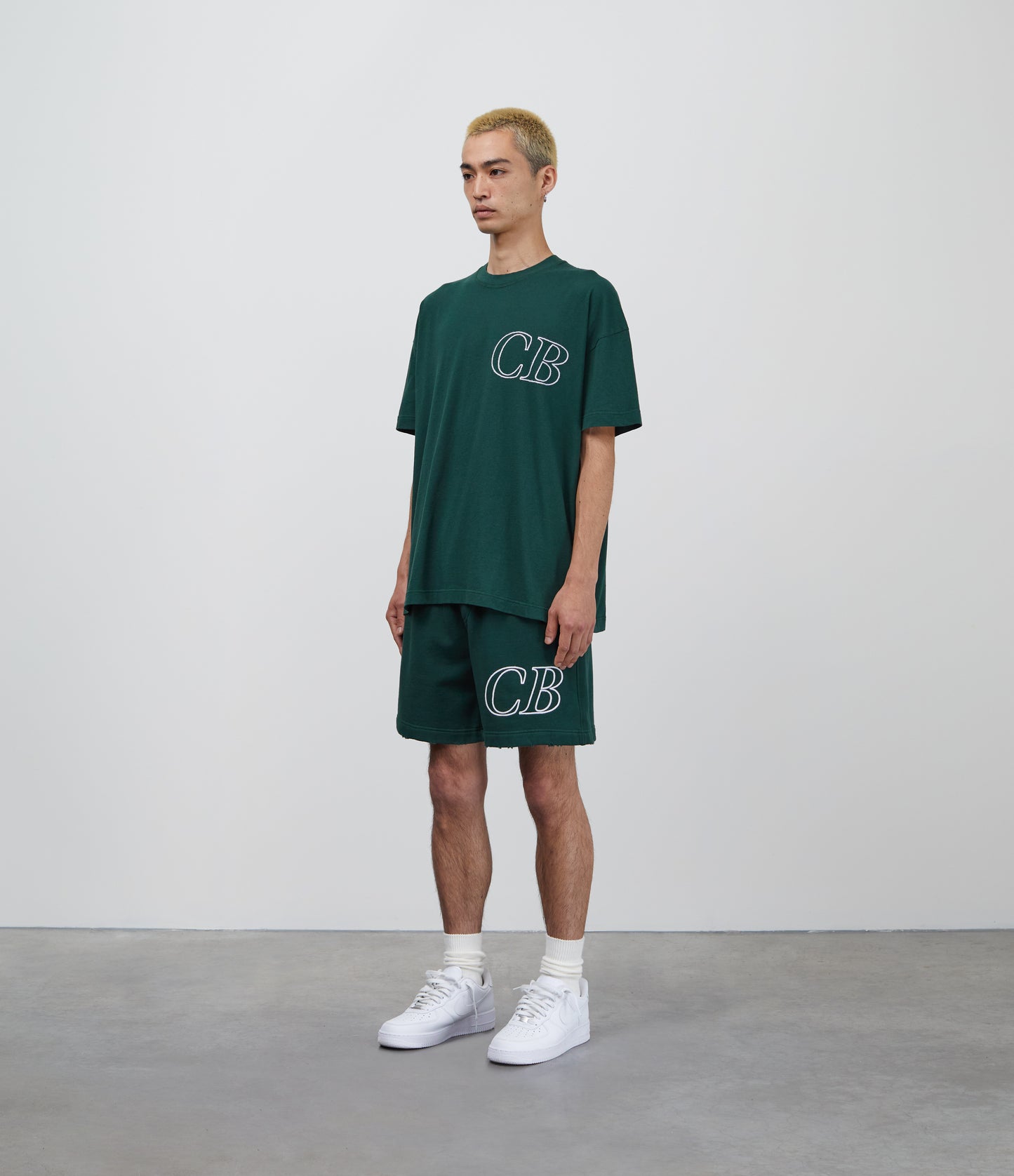 CB ITALIC OUTLINE T-SHIRT