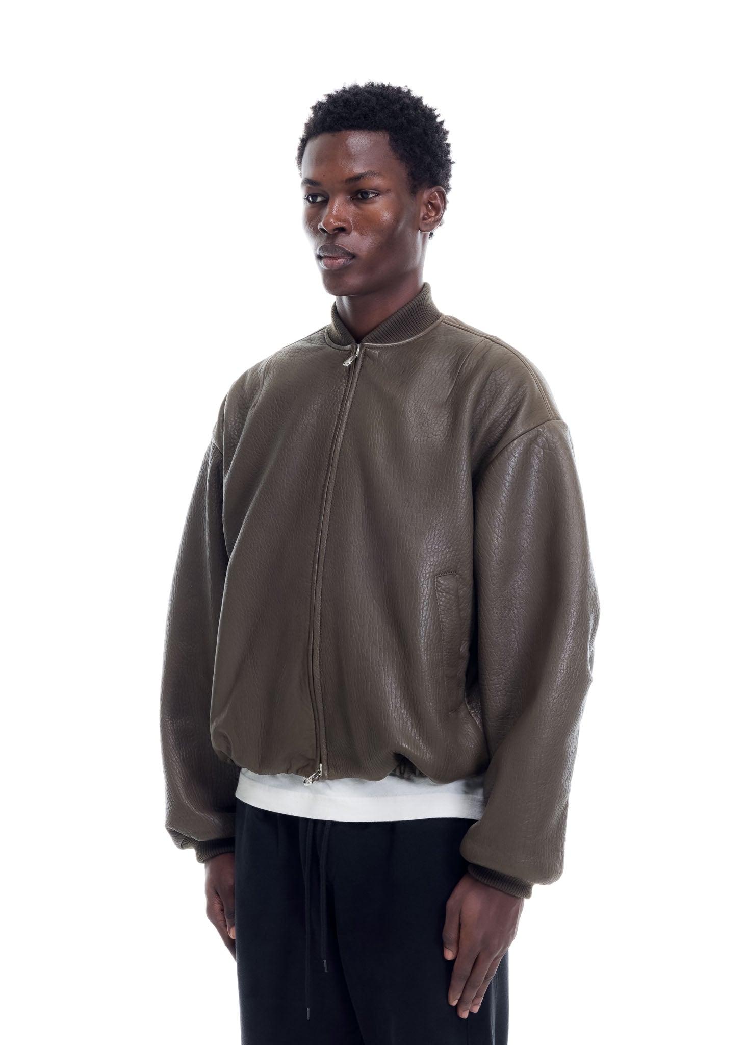 SHRUNKEN LEATHER BOMBER