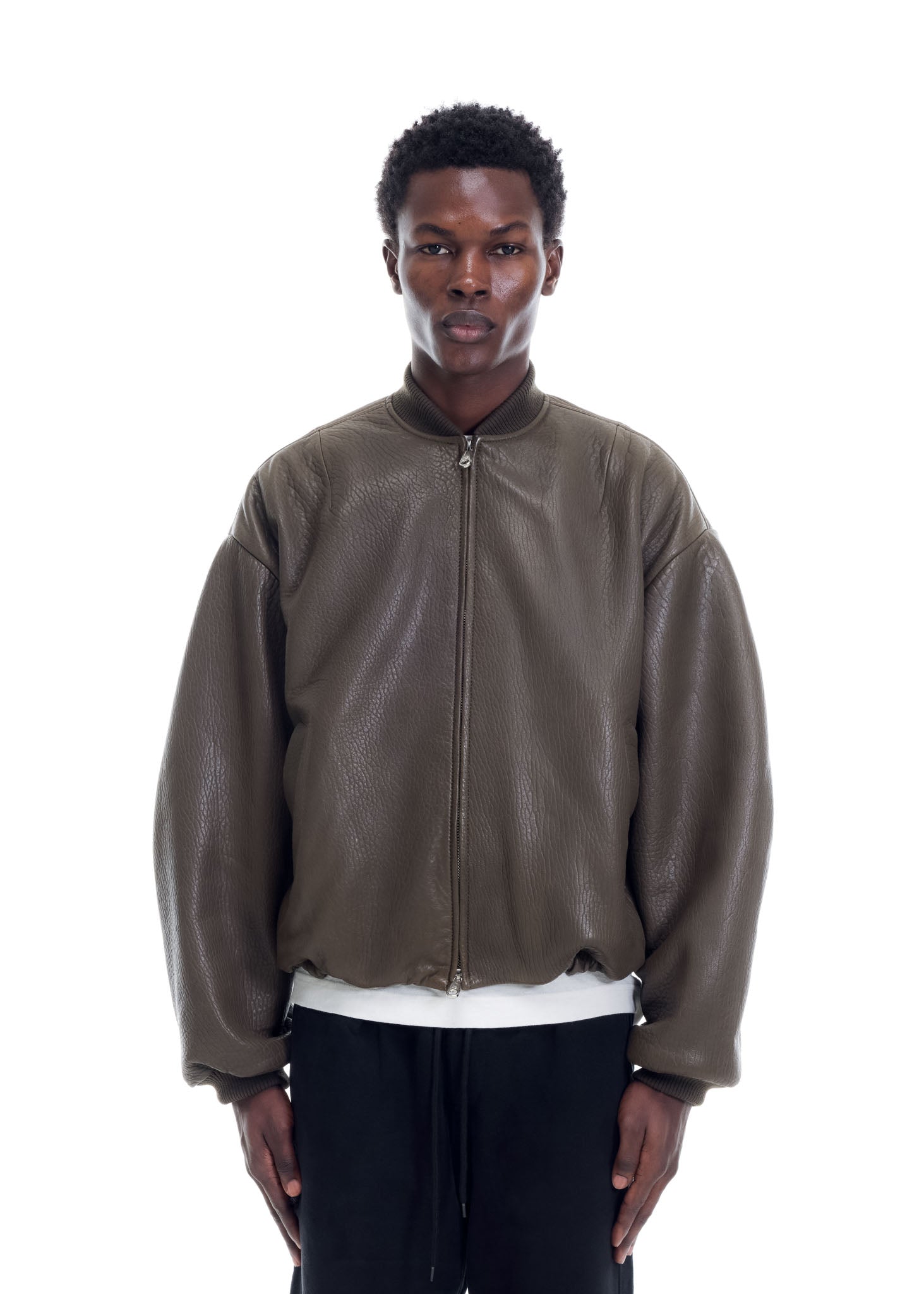 SHRUNKEN LEATHER BOMBER