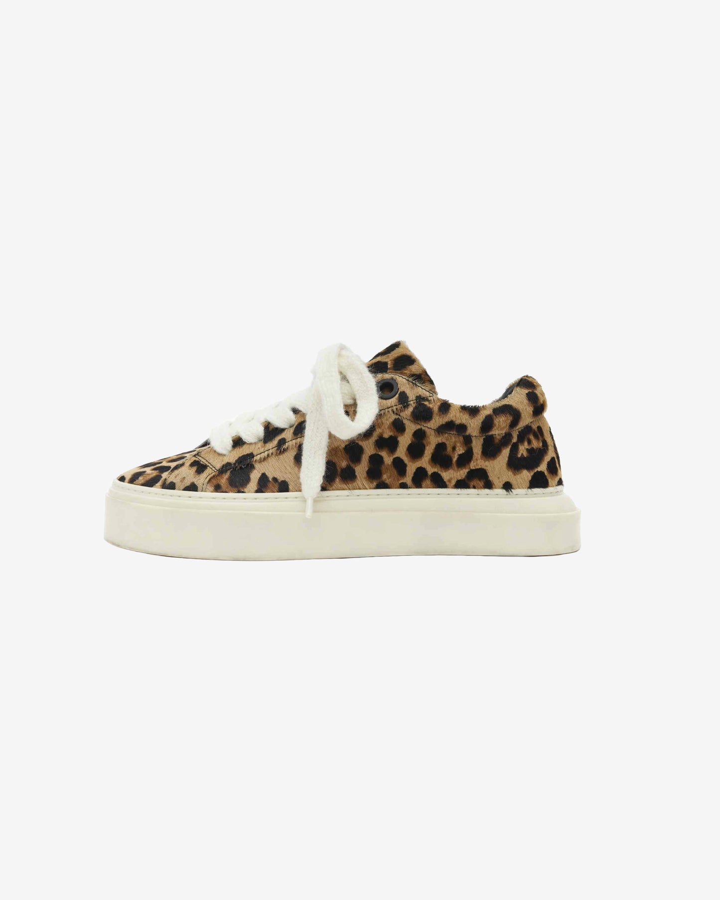THE WILSON SNEAKER