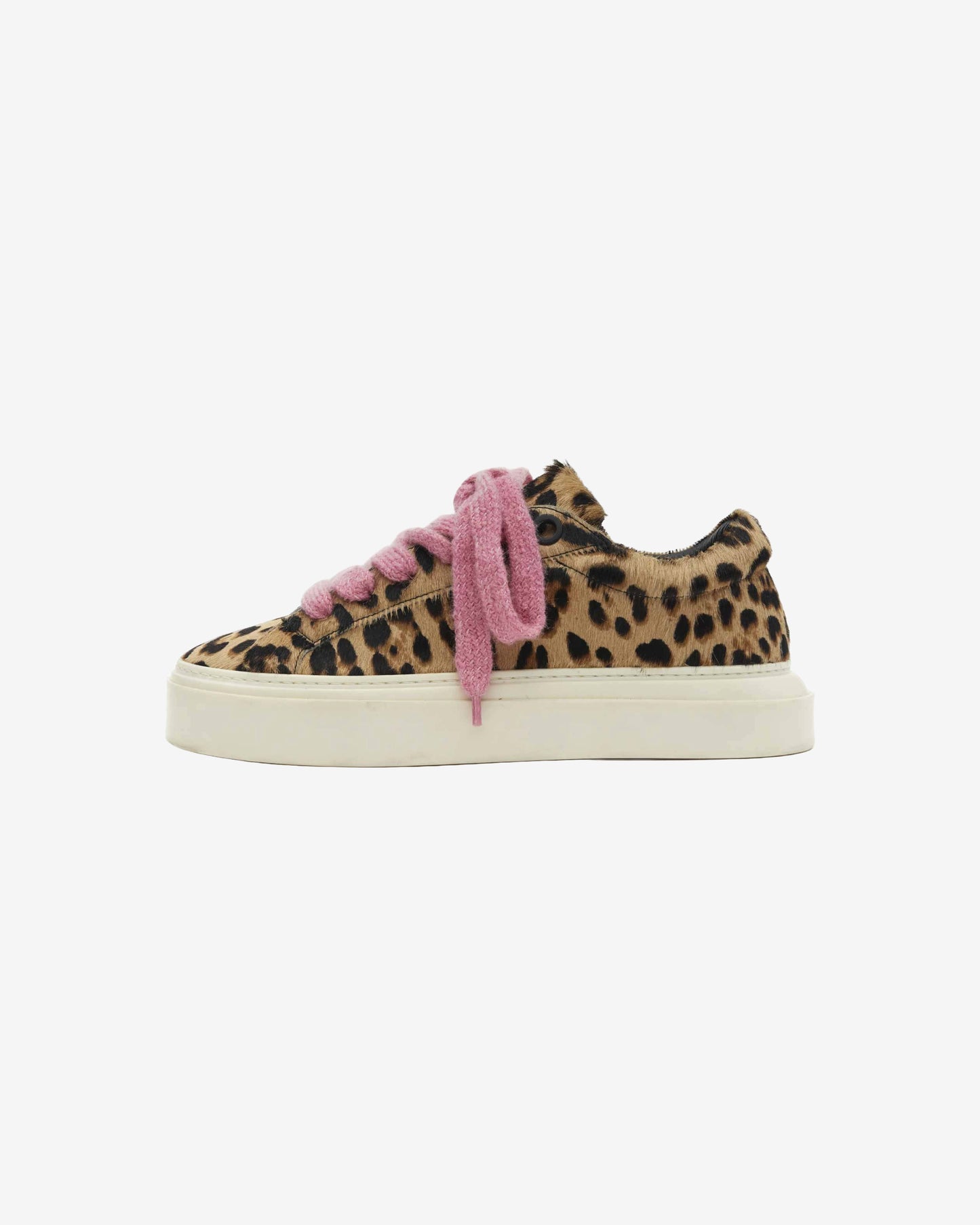 THE WILSON SNEAKER