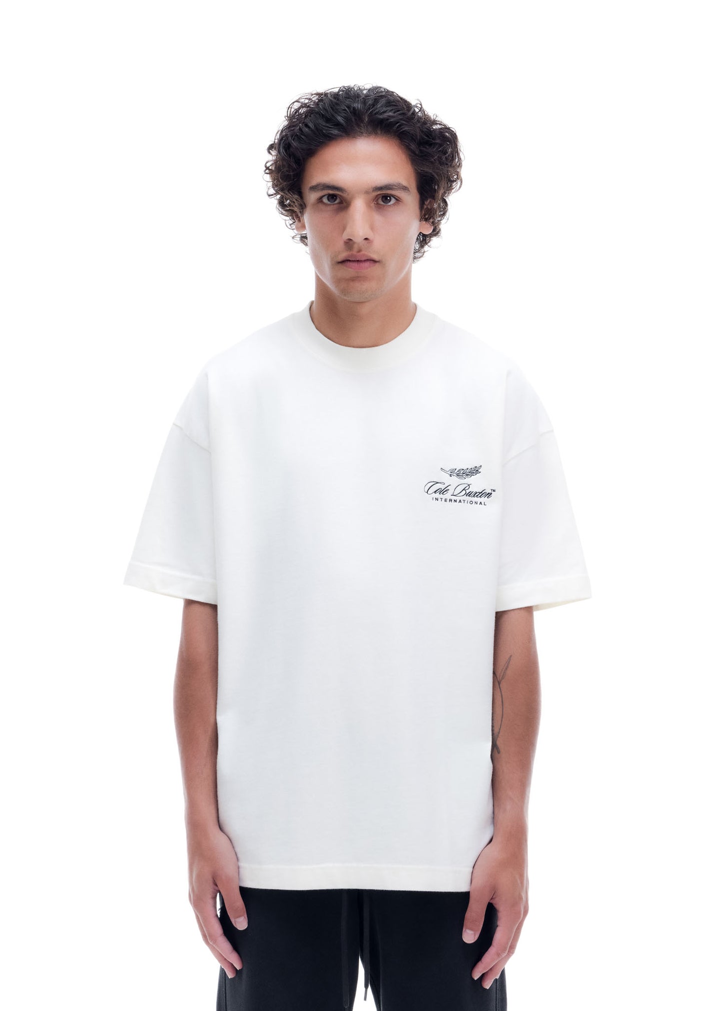 INTERNATIONAL T-SHIRT