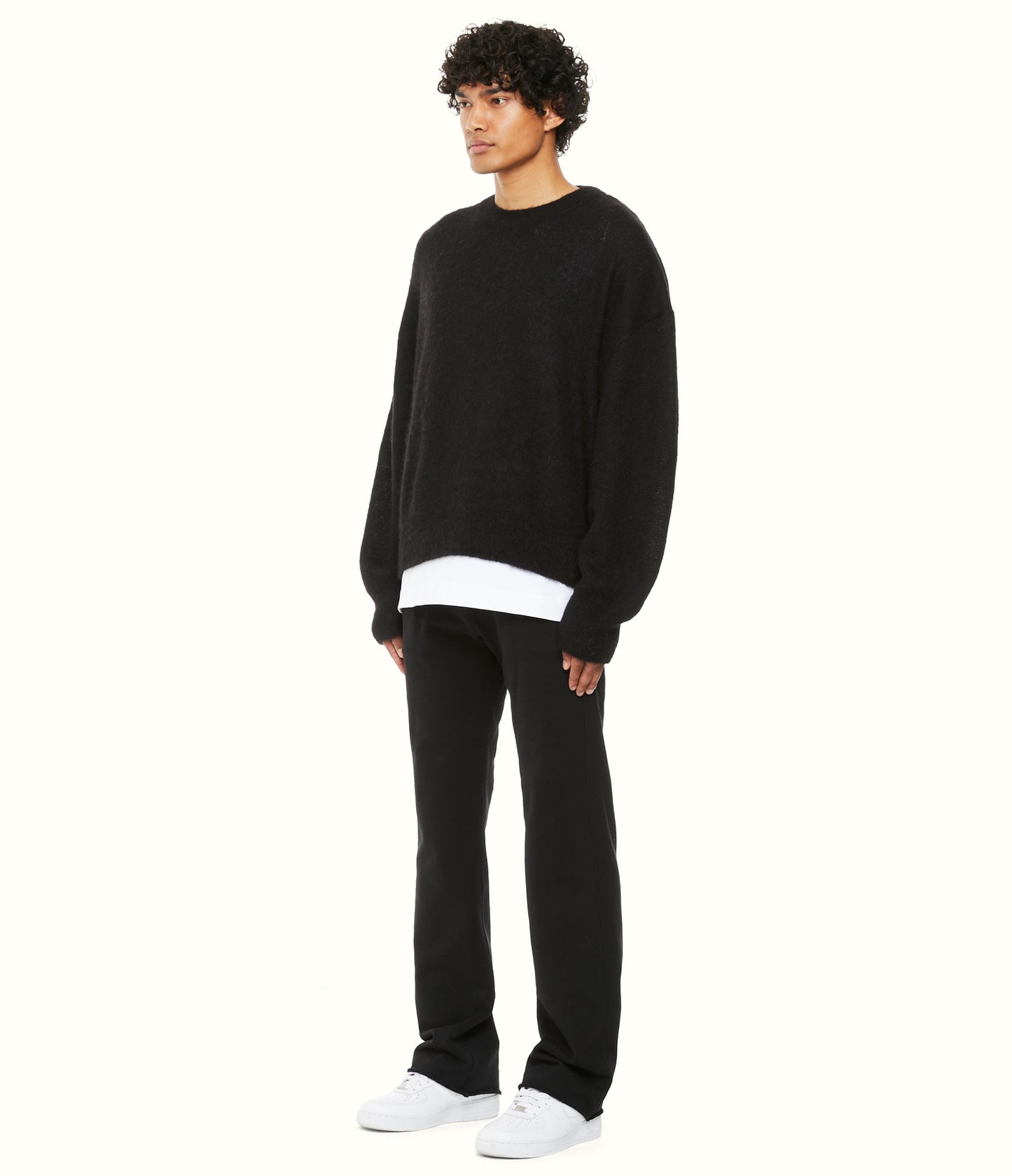 LOOSE KNIT SWEATER