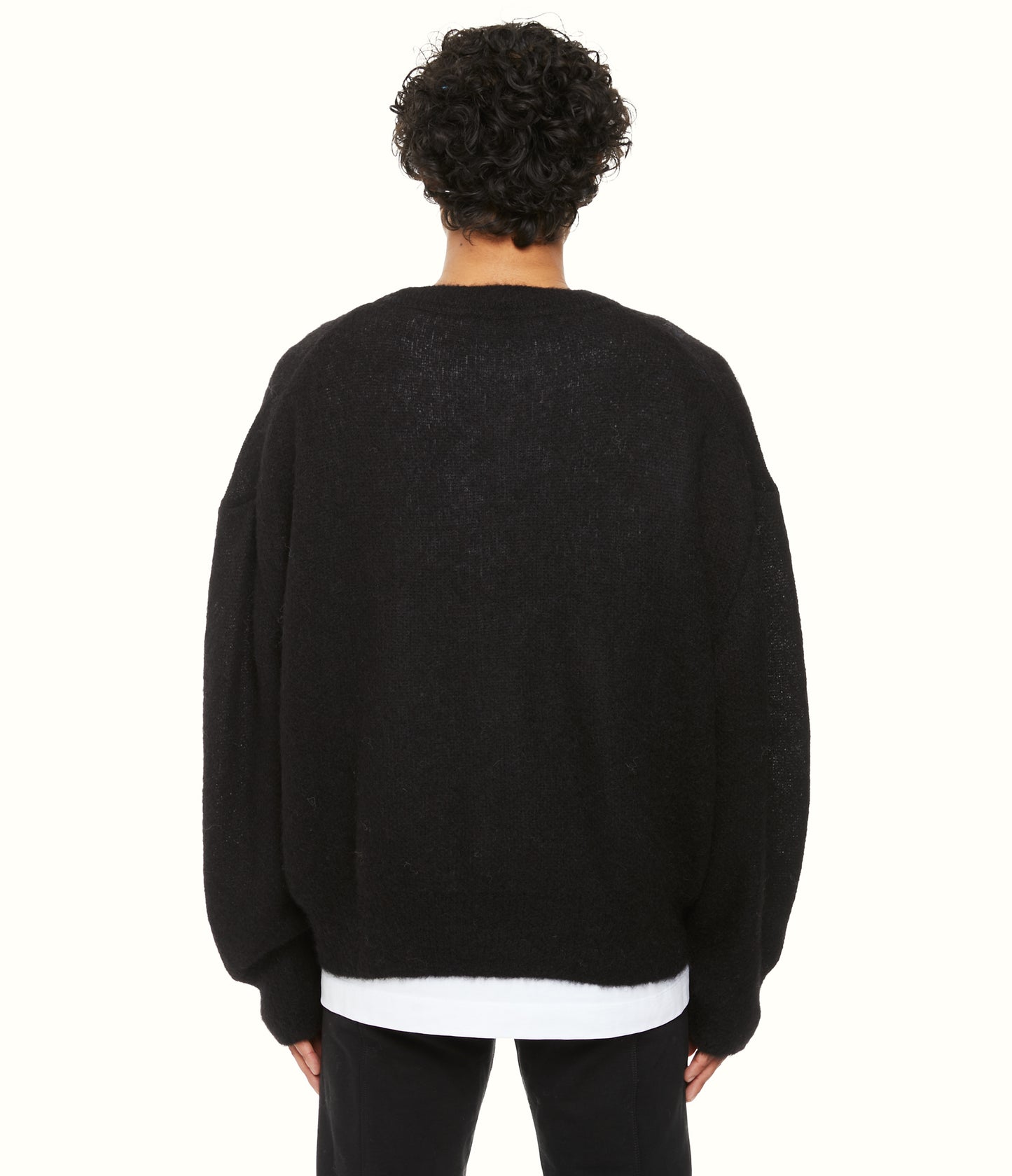 LOOSE KNIT SWEATER
