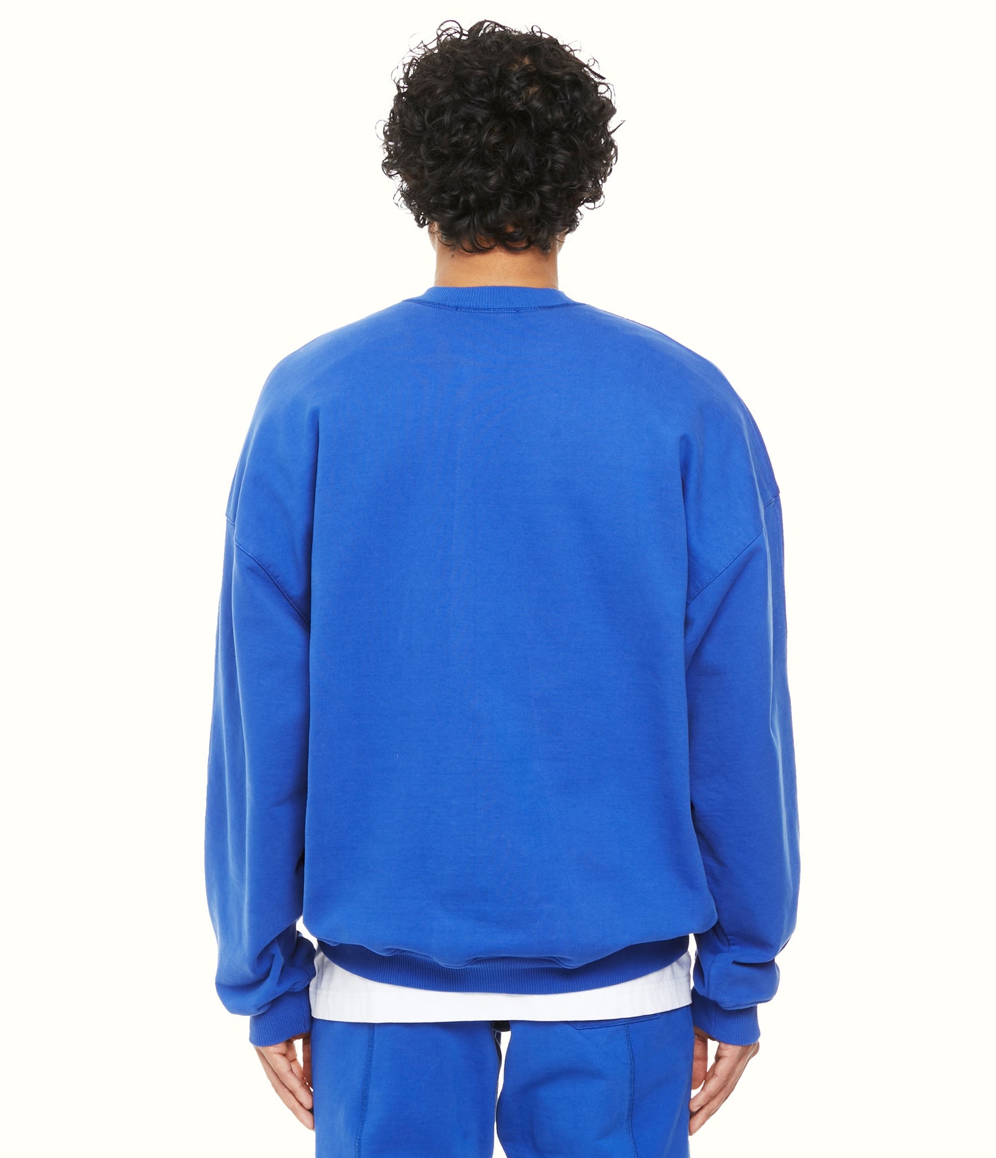 INTERNATIONAL SWEATSHIRT