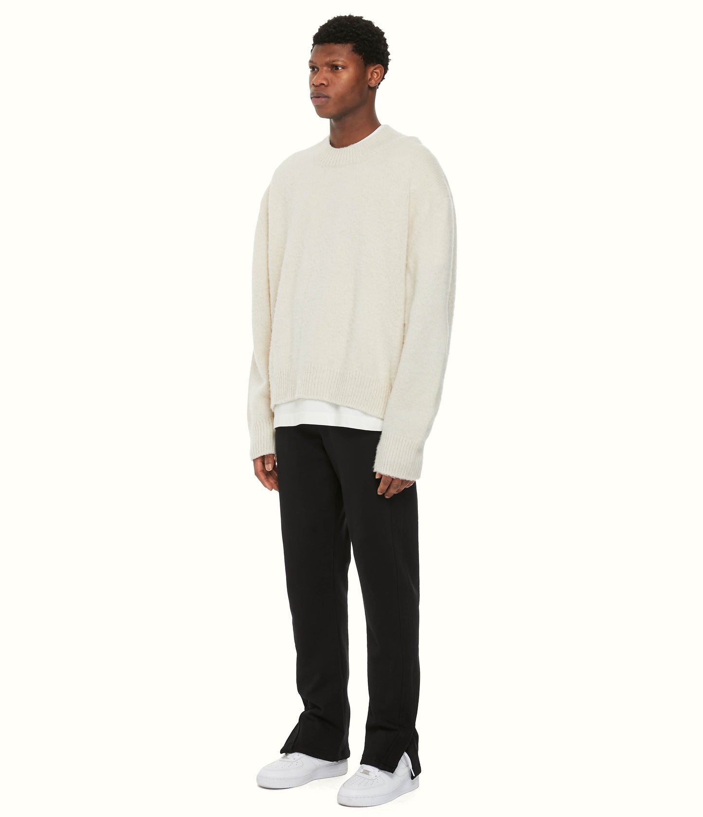 KNIT SWEATER