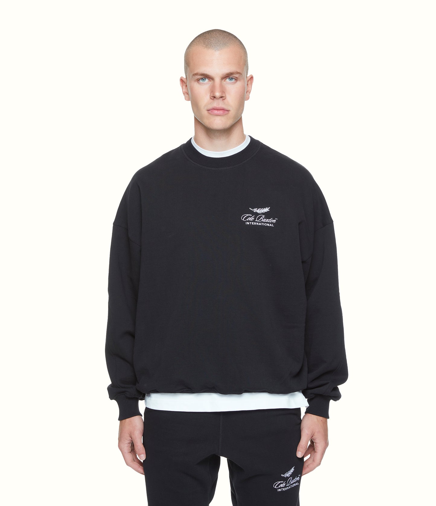 INTERNATIONAL SWEATSHIRT