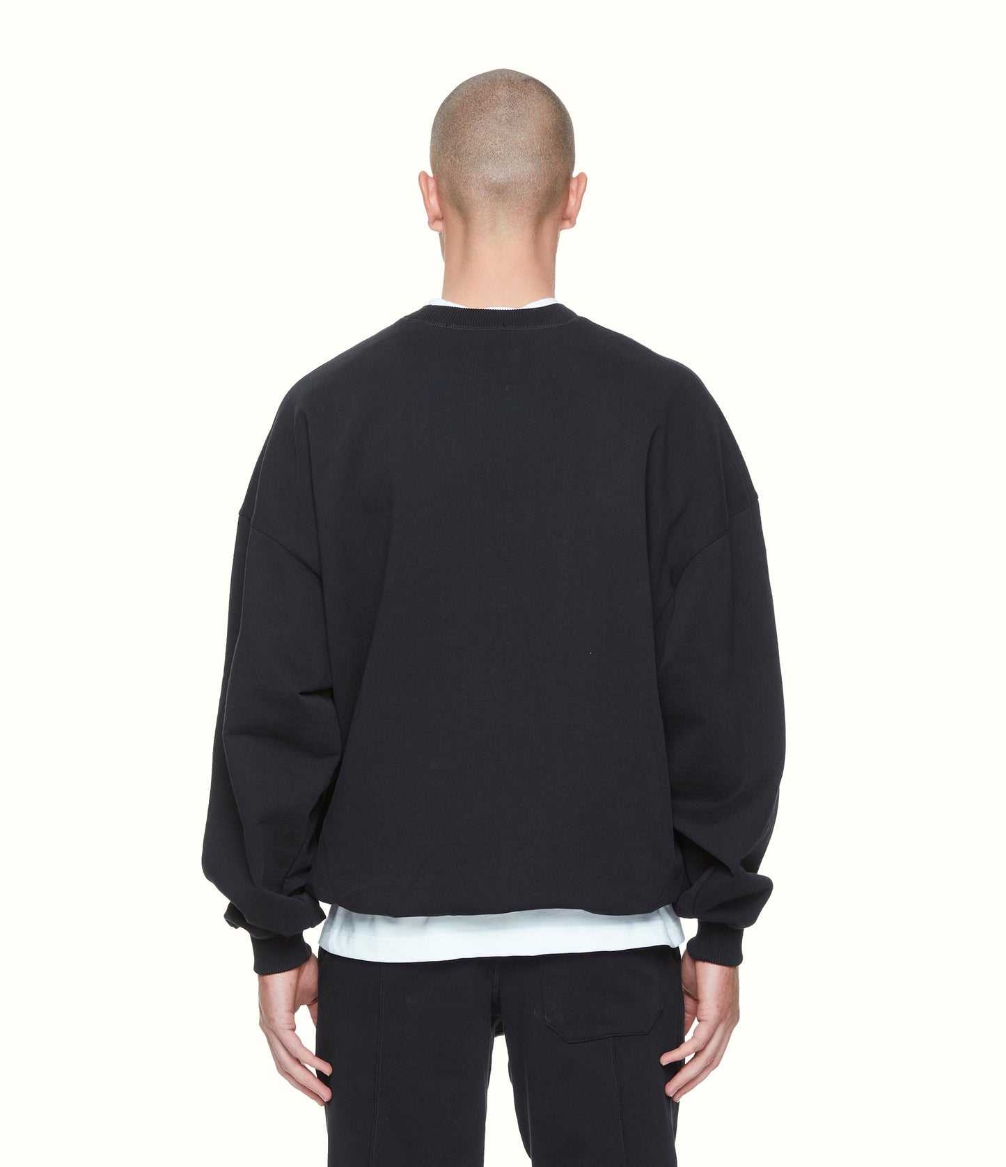 INTERNATIONAL SWEATSHIRT