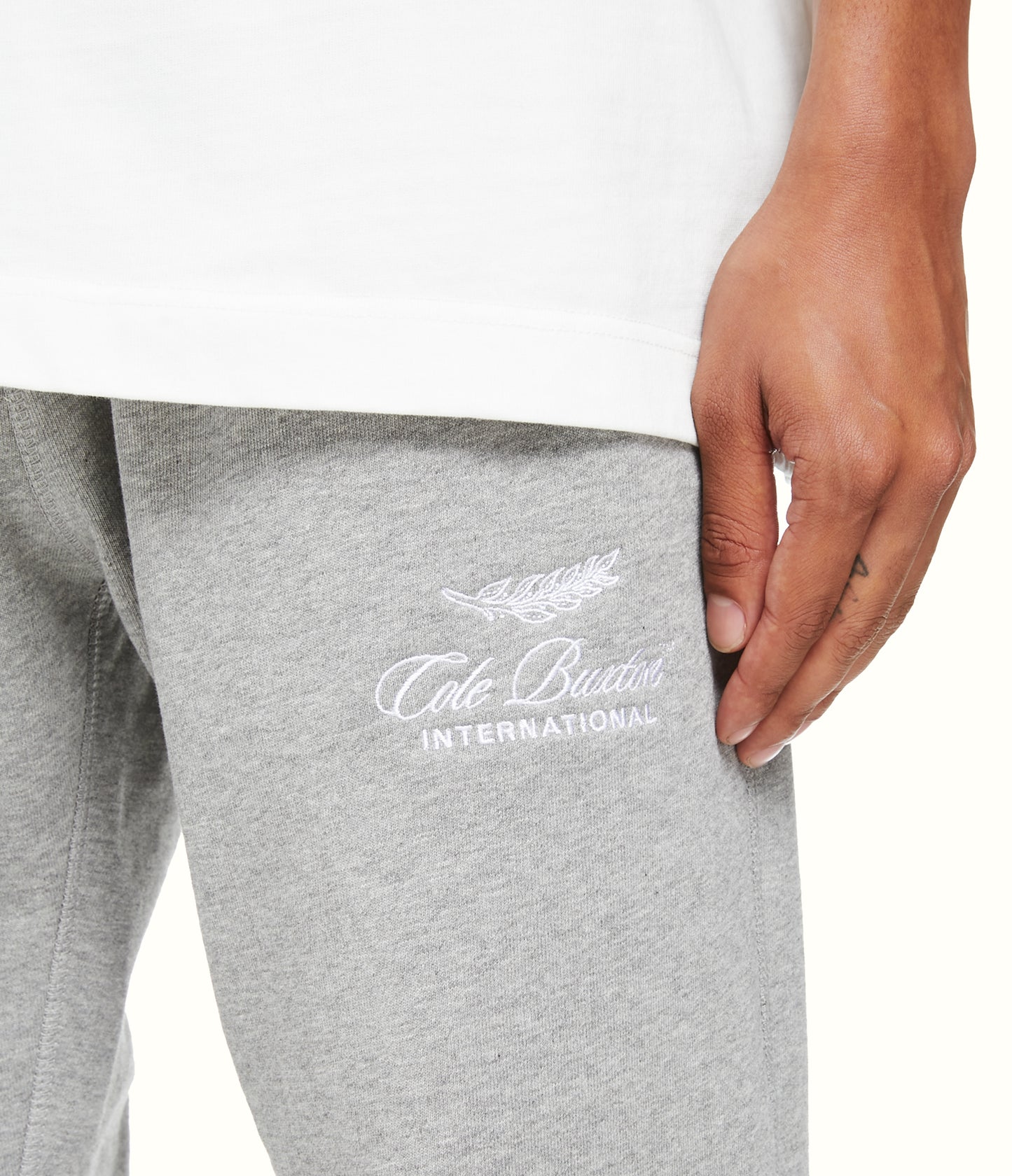INTERNATIONAL WARM UP SWEATPANTS