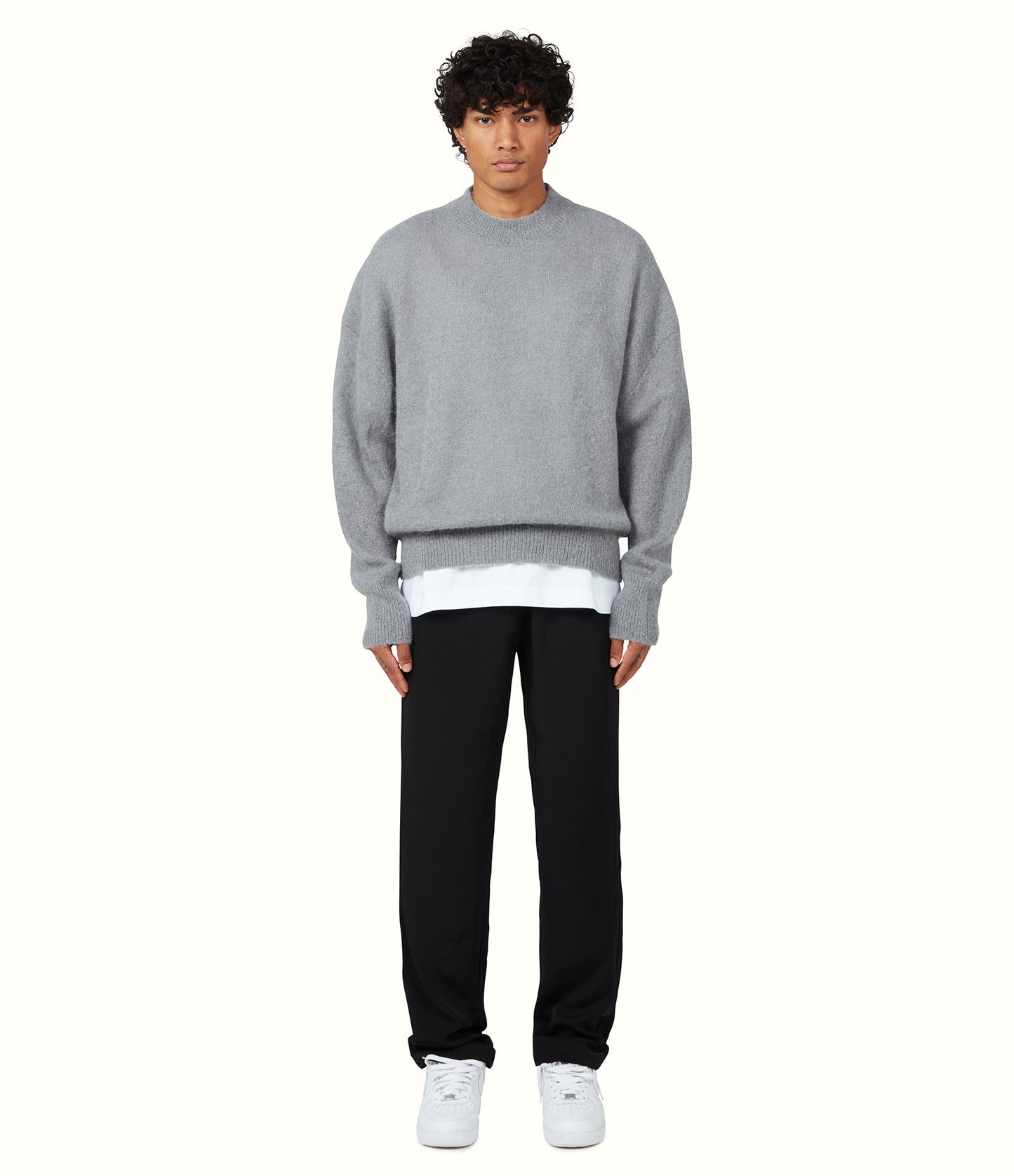 LOOSE KNIT SWEATER