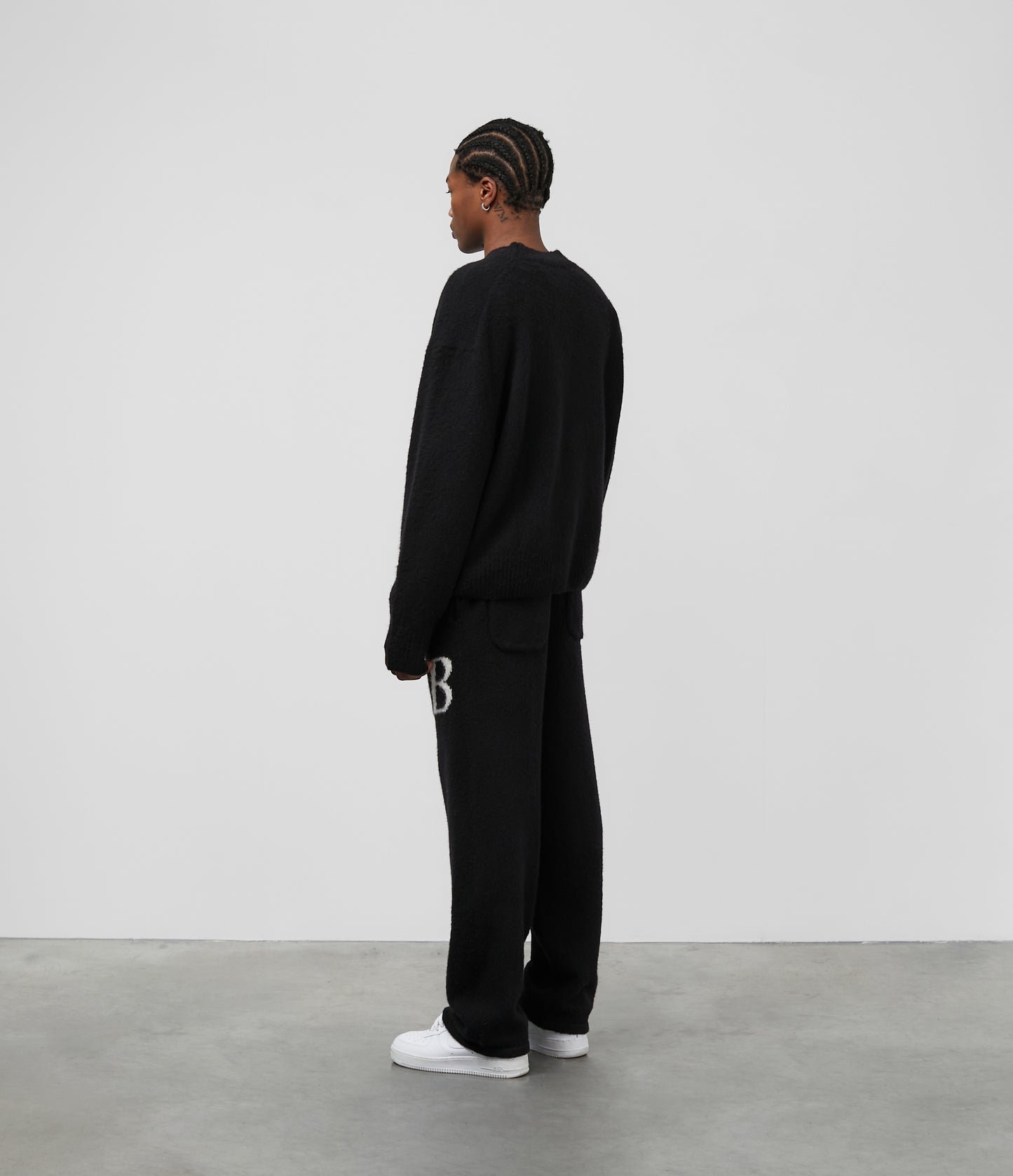 CB LOGO KNIT SWEATER