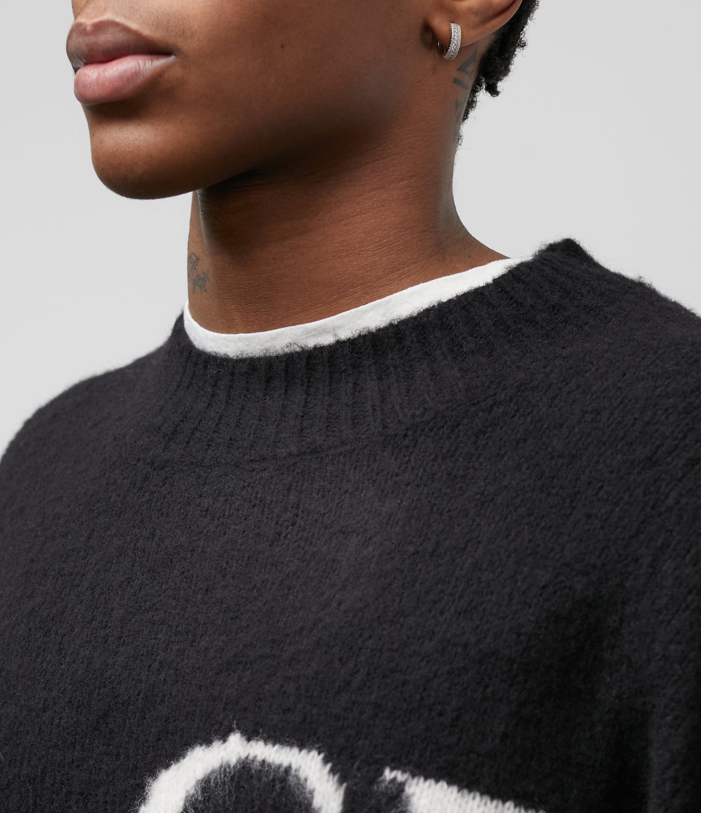 CB LOGO KNIT SWEATER