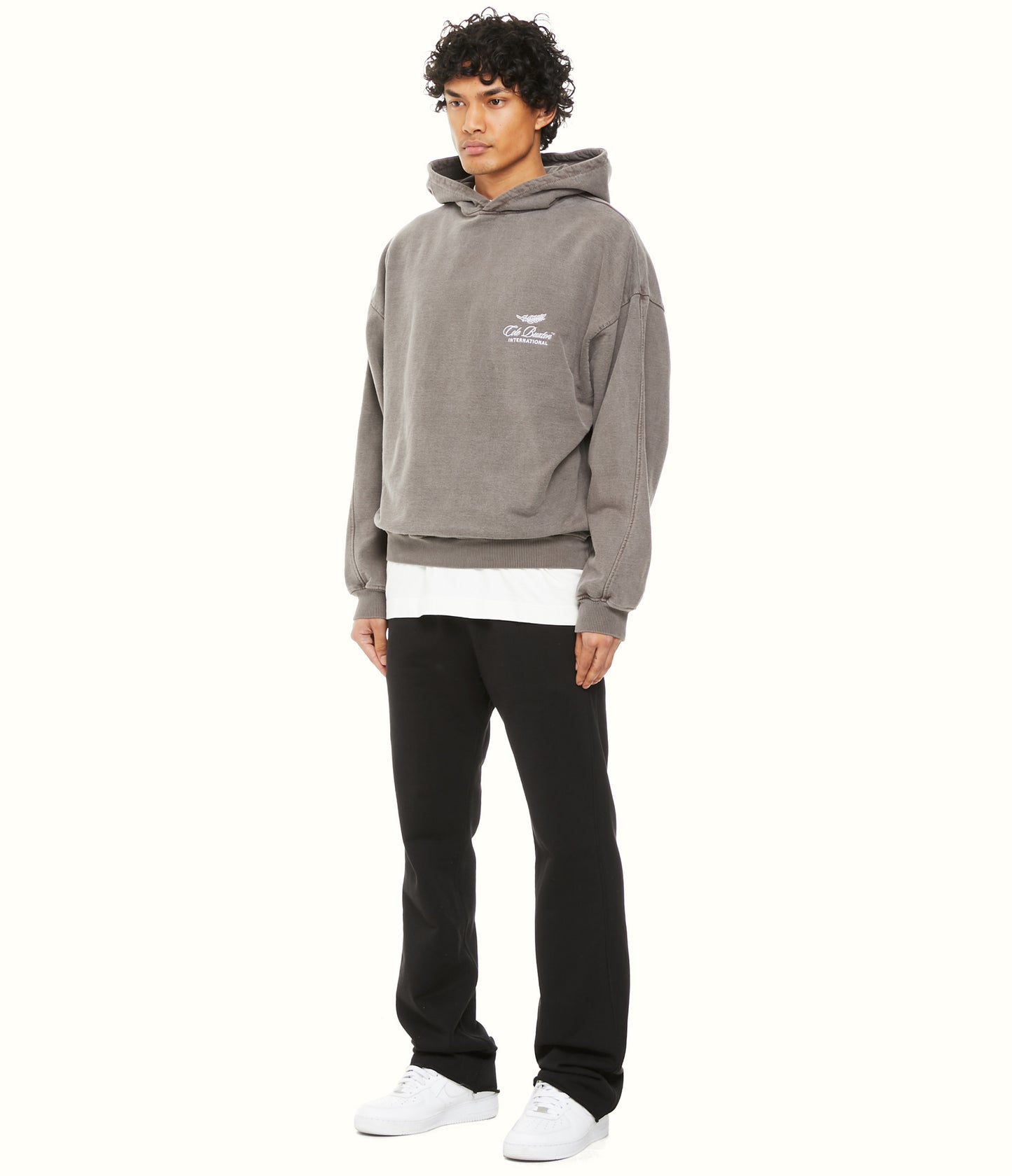 INTERNATIONAL HOODIE