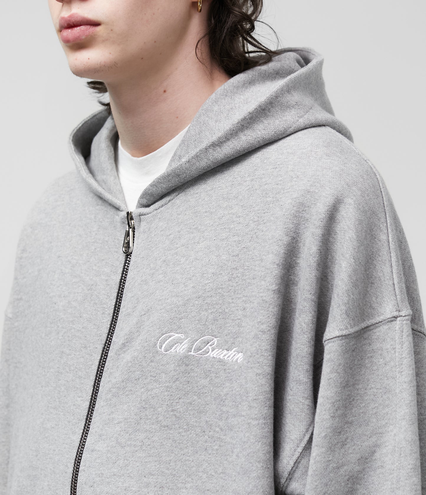 LIGHTWEIGHT ZIPPED HOODIE