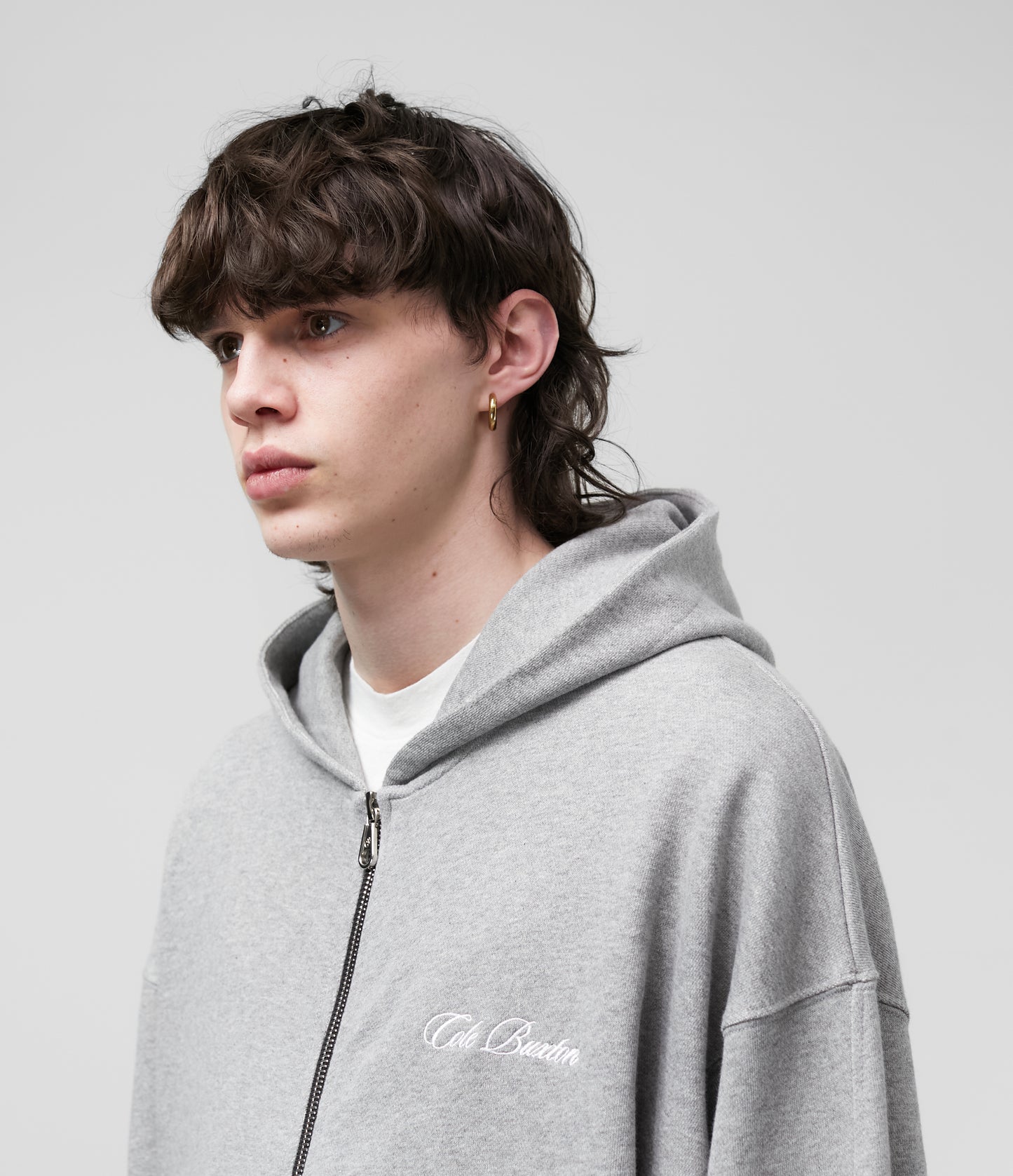 LIGHTWEIGHT ZIPPED HOODIE
