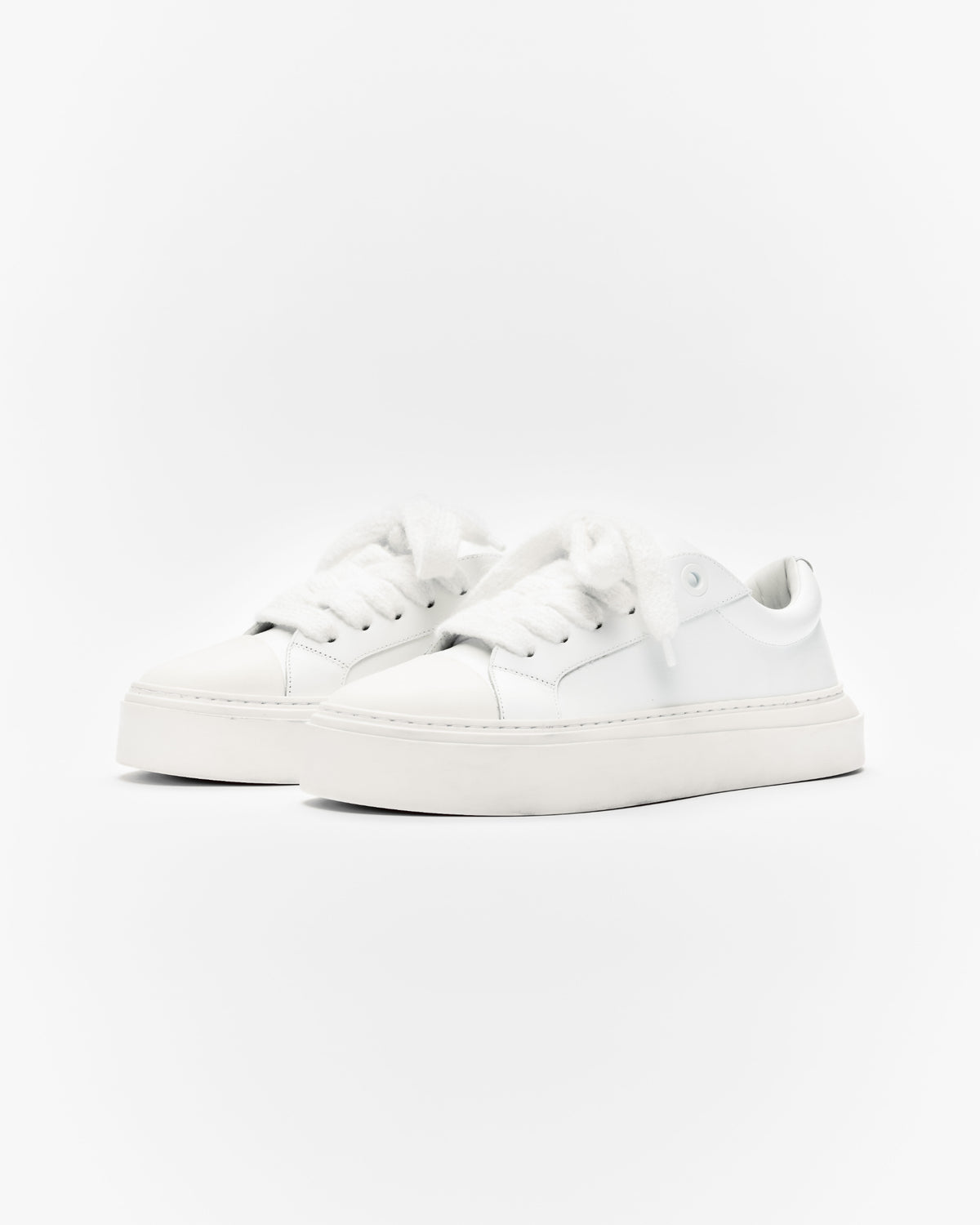 THE WILSON COURT SNEAKER