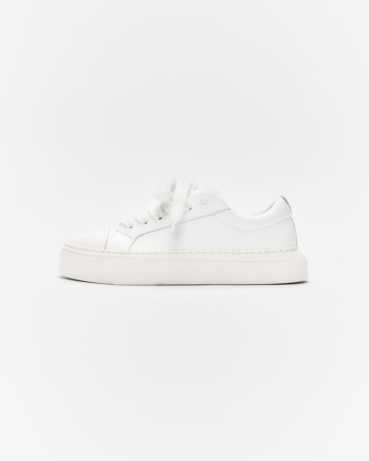 THE WILSON COURT SNEAKER