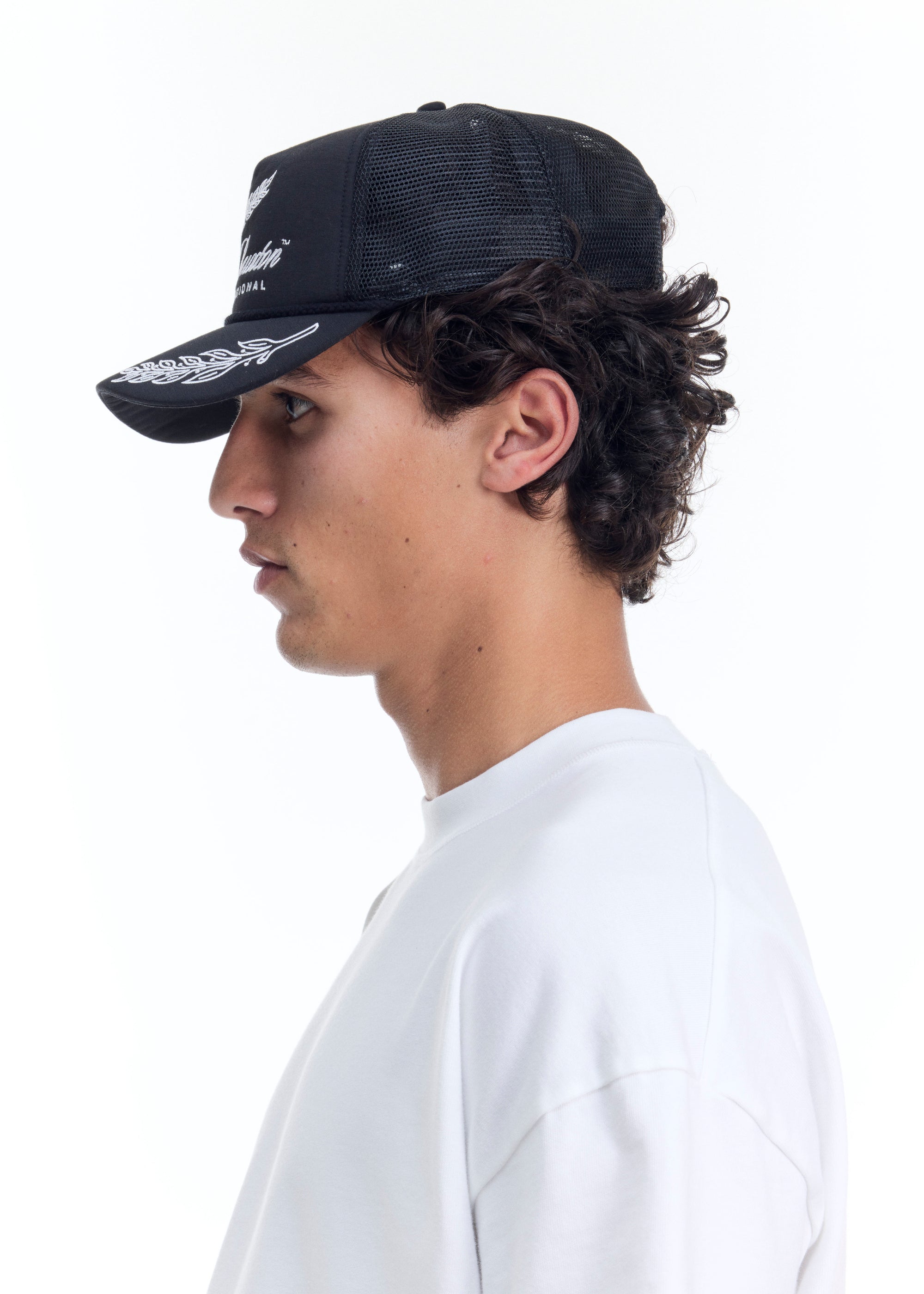 INTERNATIONAL RACING CAP