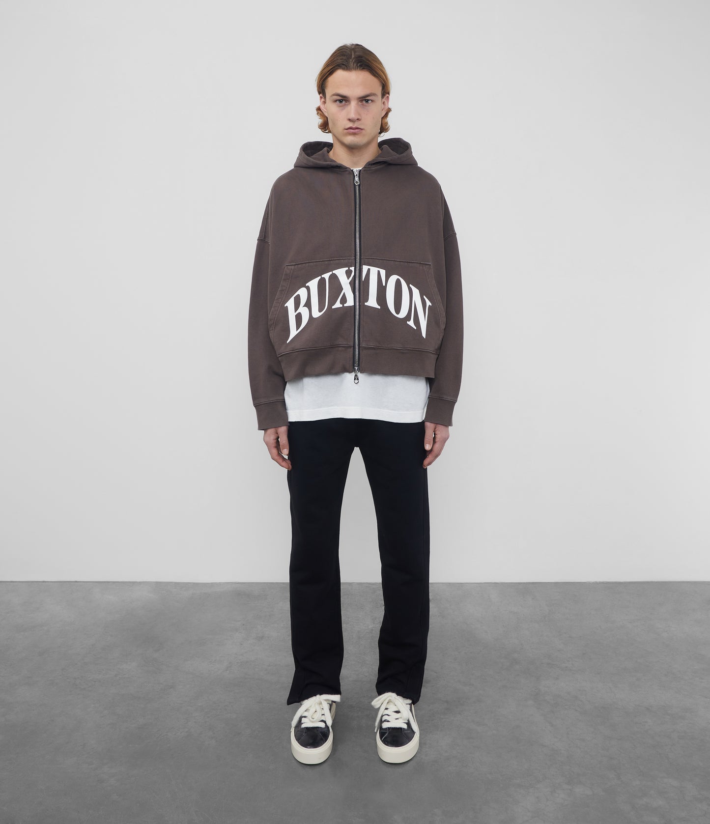 HEAVYWEIGHT CROPPED LOGO ZIP HOODIE