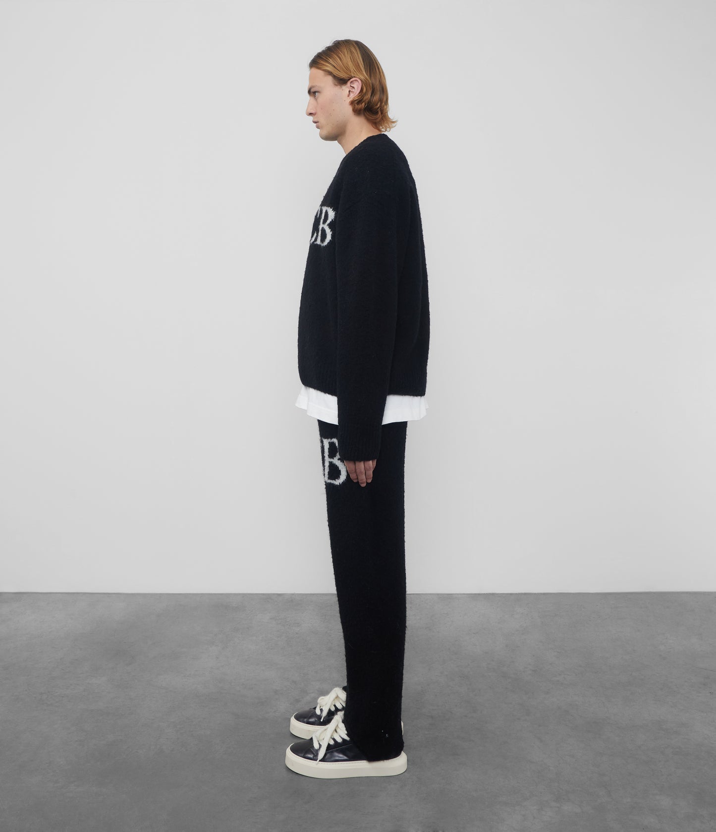 CB LOGO KNIT SWEATER