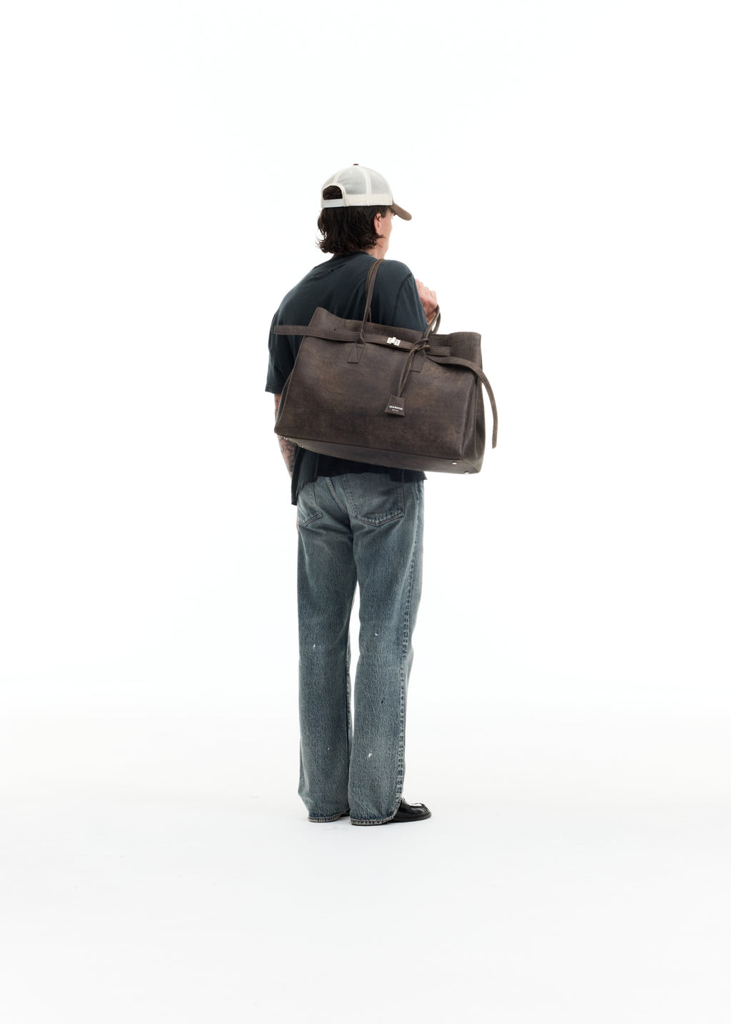 DISTRESSED LEATHER HOLDALL TOTE