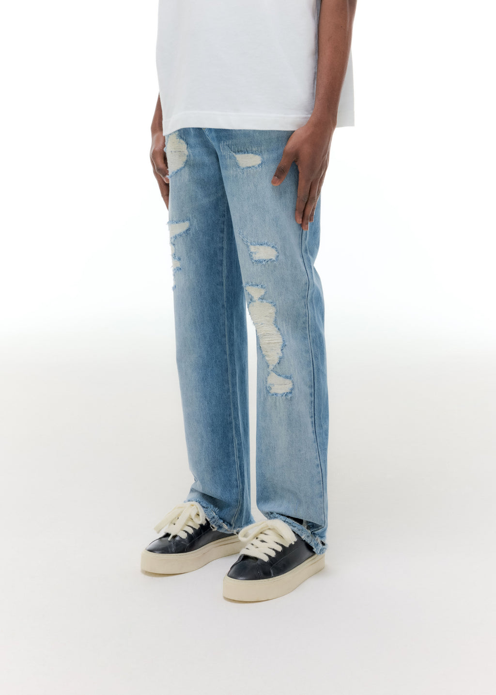 REPAIRED JEANS