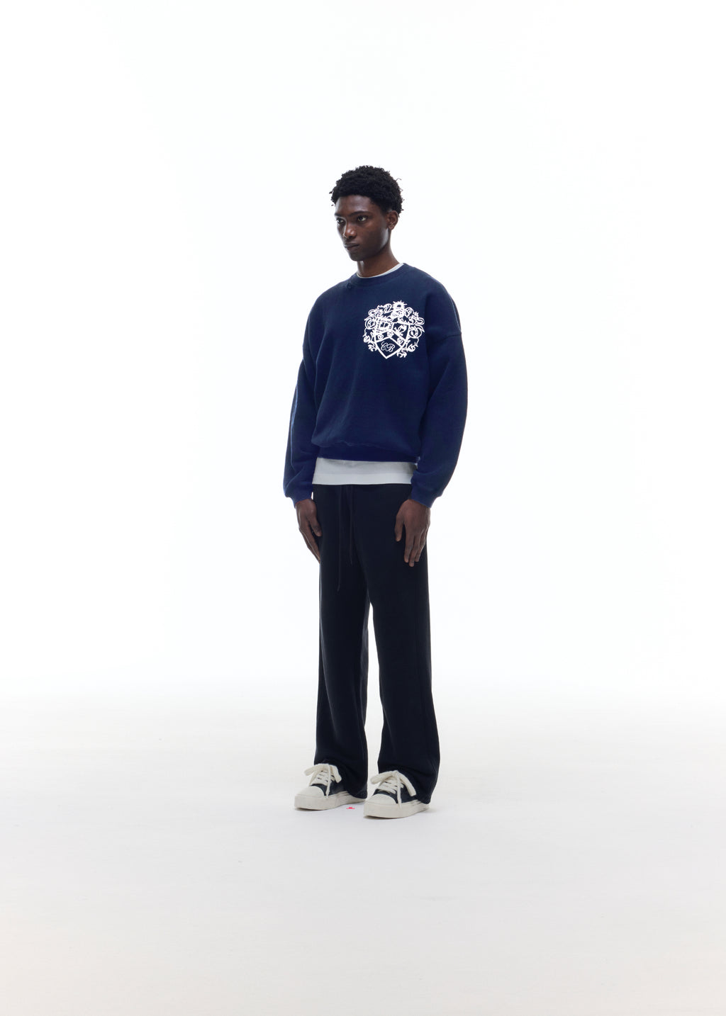 DISTRESSED COLLEGIATE CREST SWEATSHIRT