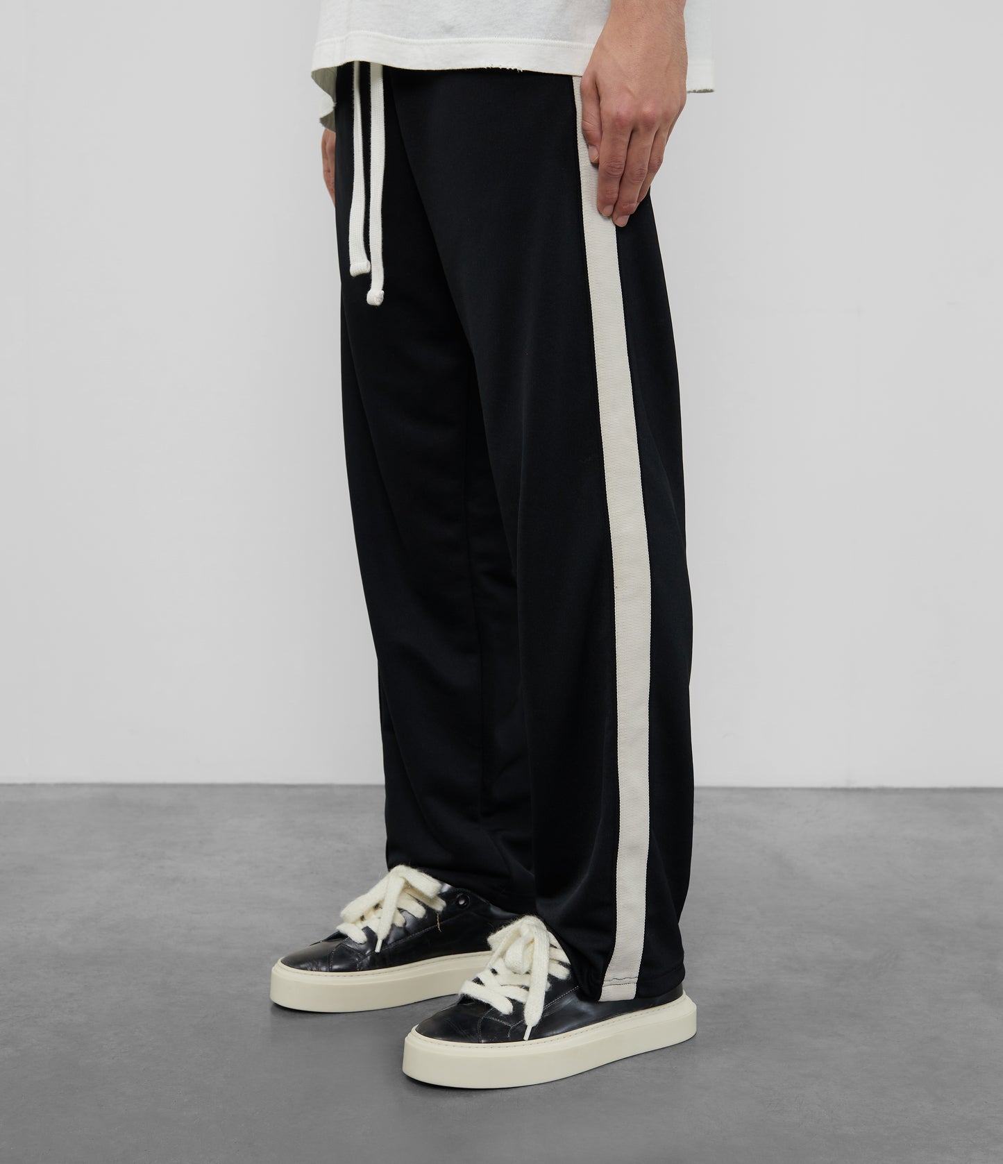 CLASSIC TRACK PANTS