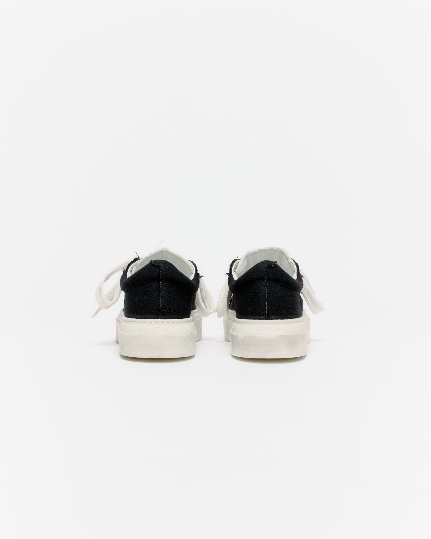 THE VINTAGE WILSON SNEAKER