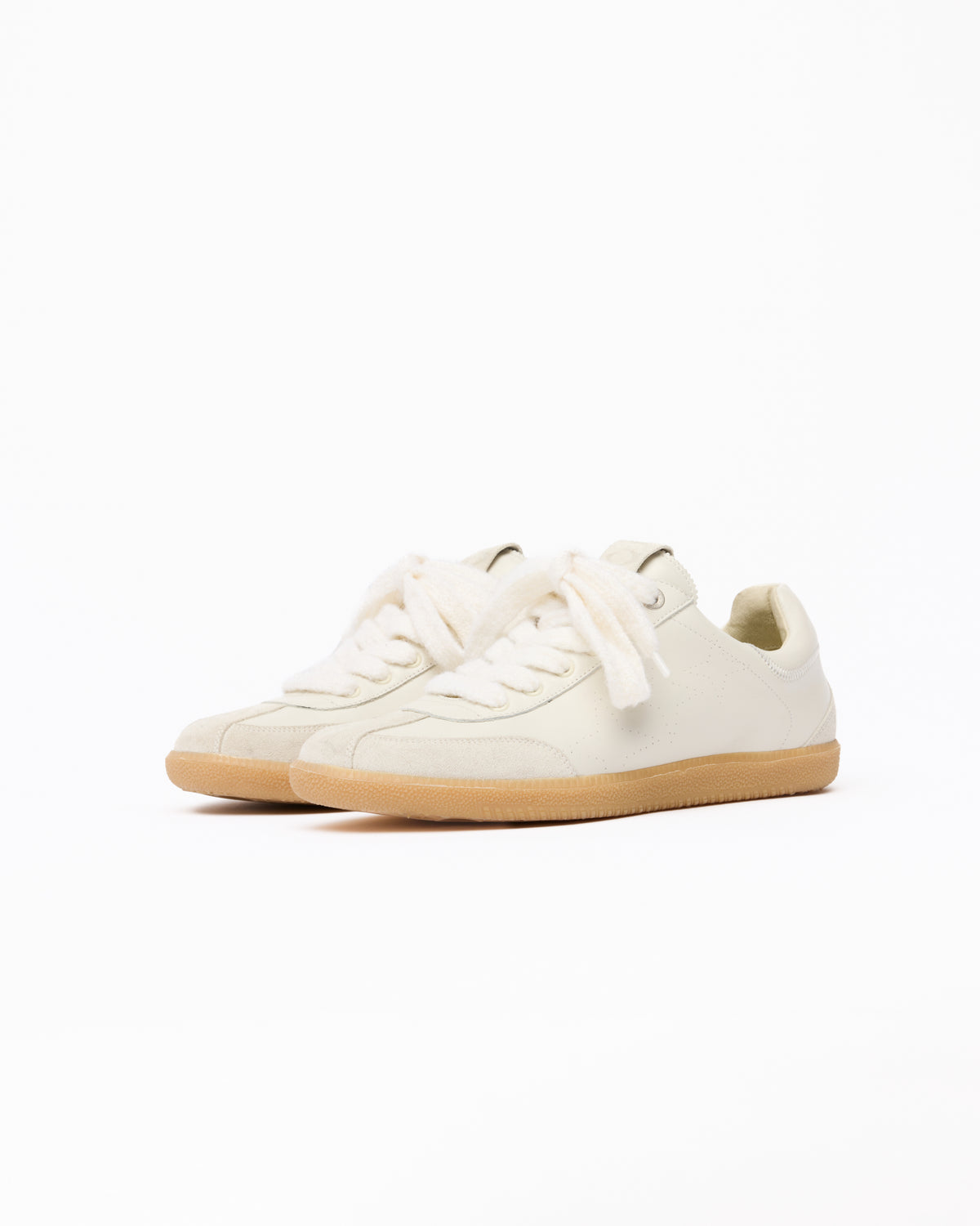 CB OFF-WHITE SNEAKER