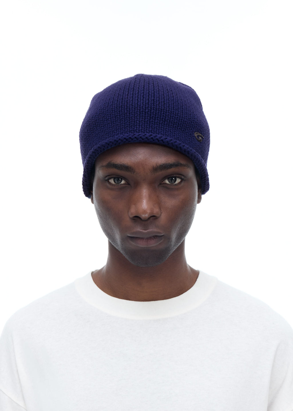 METAL EMBLEM BEANIE