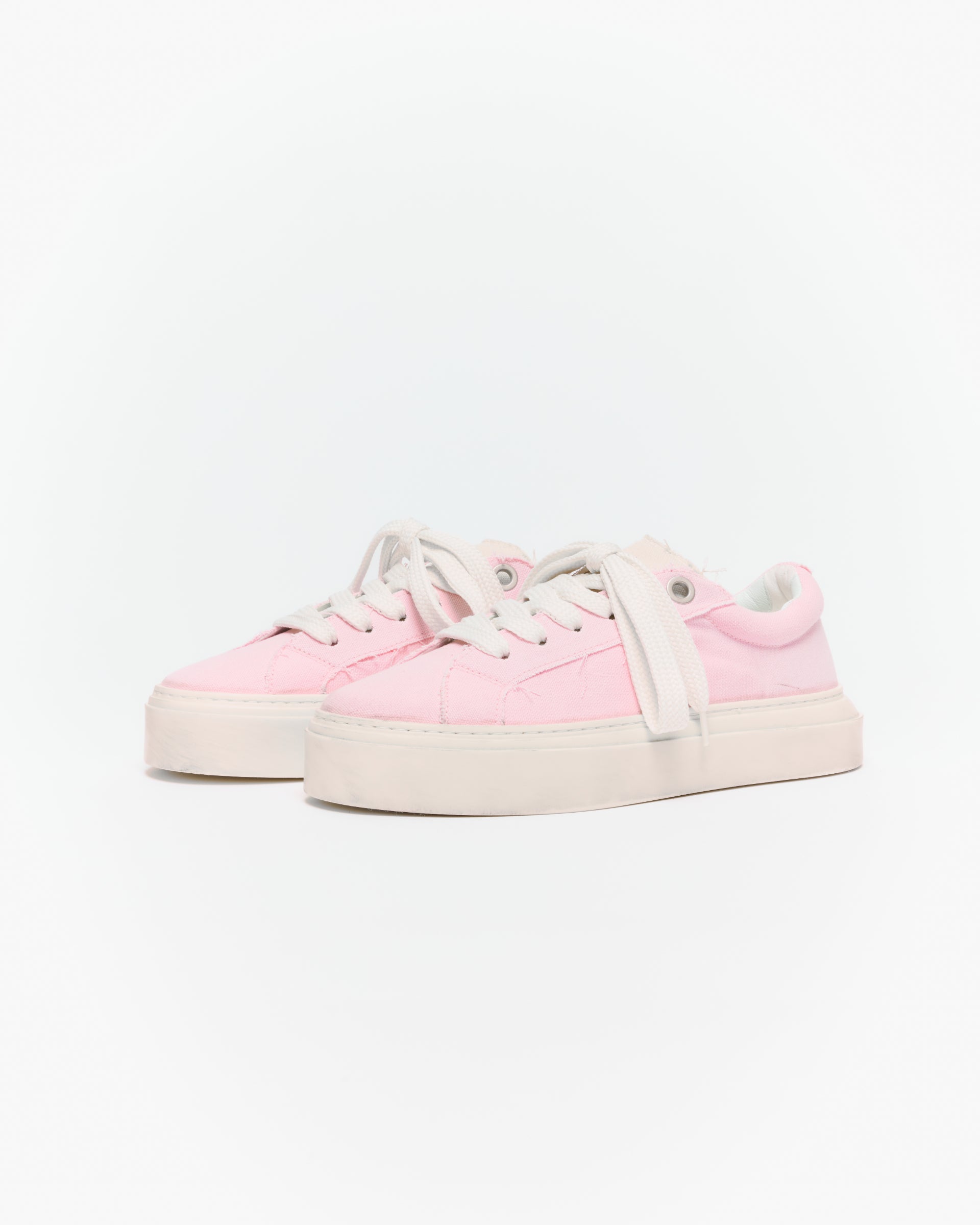 THE VINTAGE WILSON SNEAKER