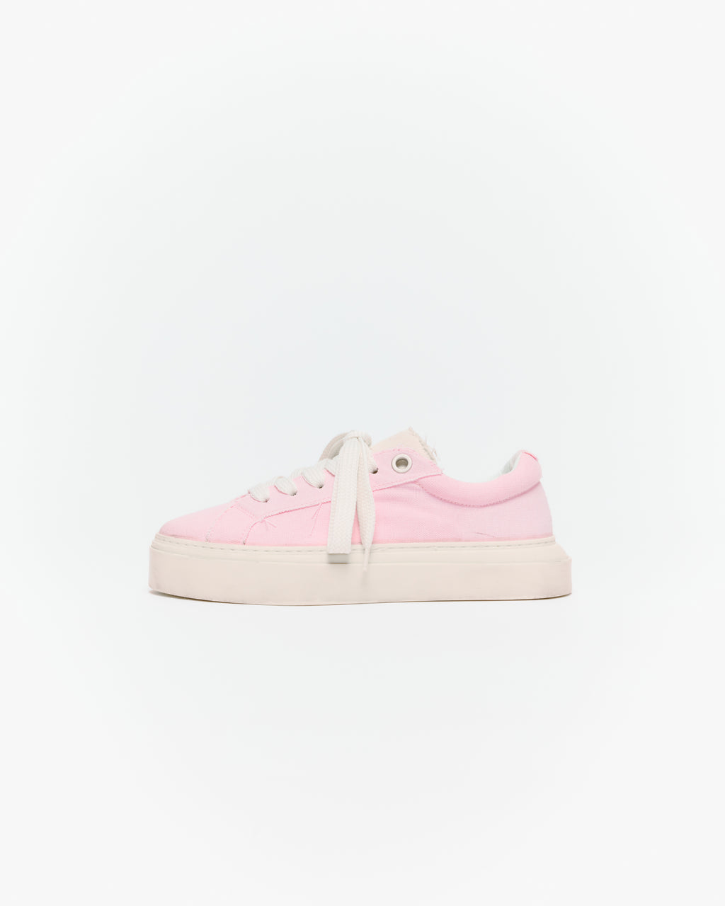 THE VINTAGE WILSON SNEAKER