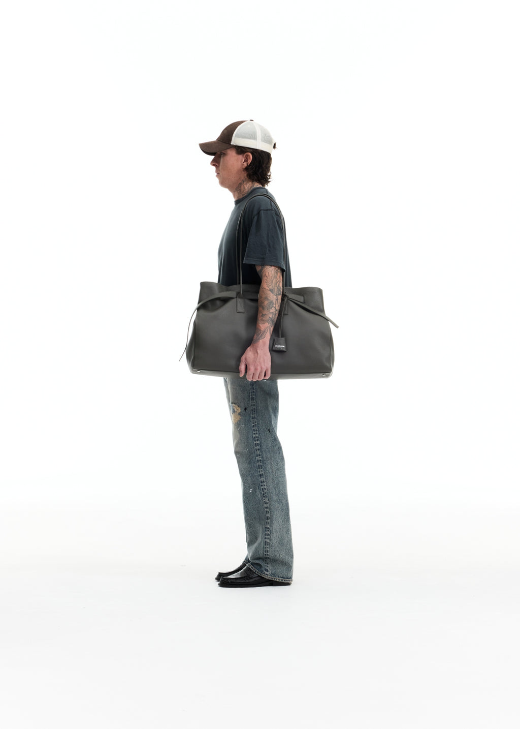 TEXTURED LEATHER HOLDALL TOTE